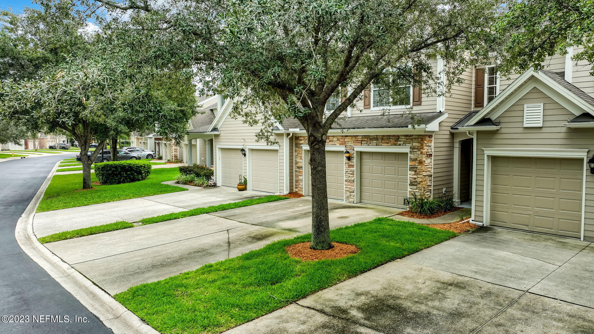 11218 CASTLEMAIN Circle N