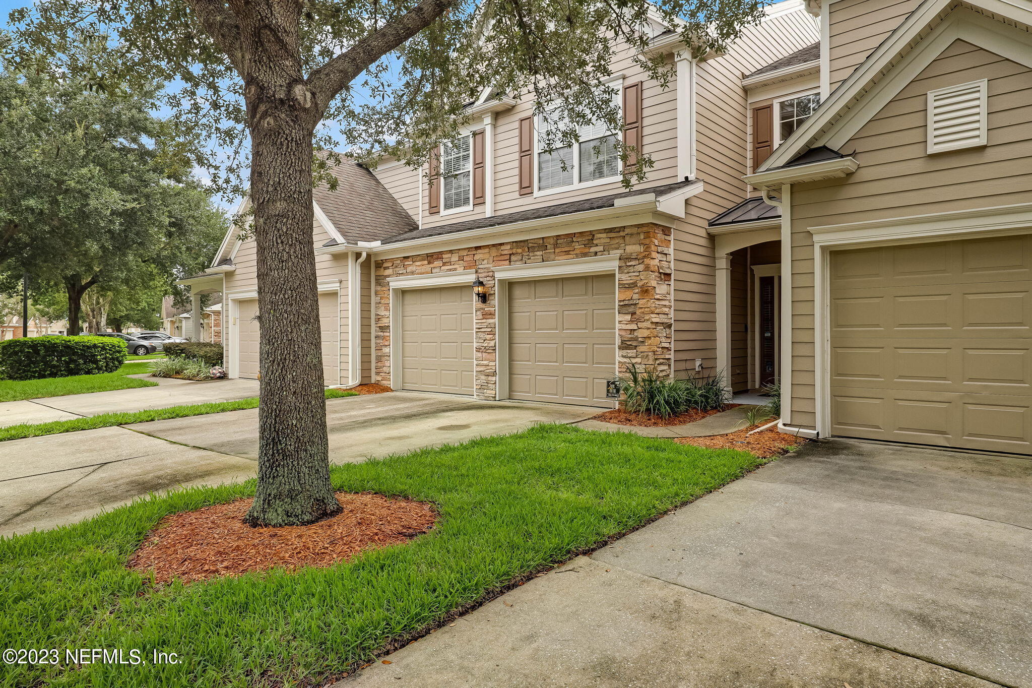 11218 CASTLEMAIN Circle N