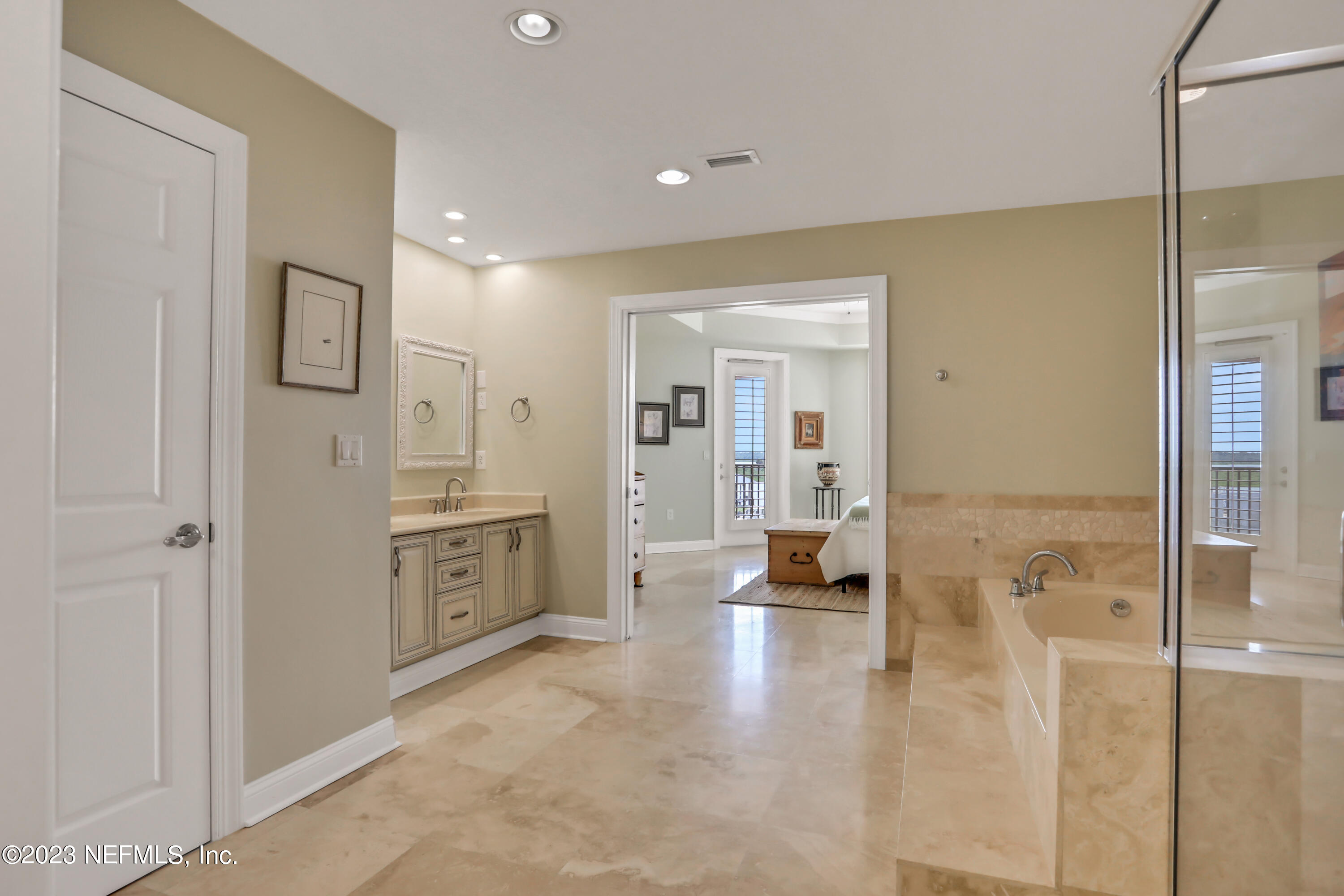 115 SUNSET HARBOR Way, 302