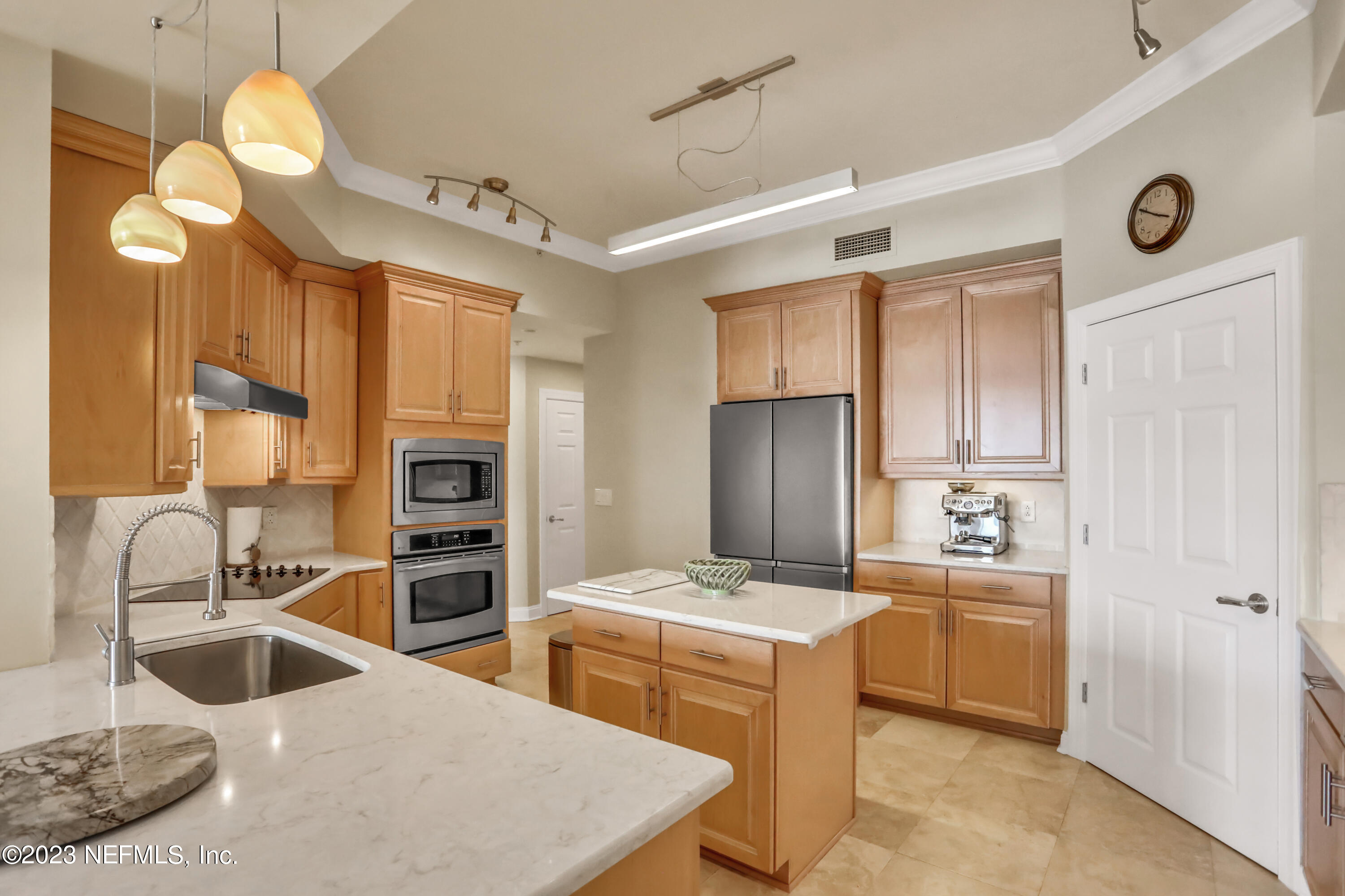 115 SUNSET HARBOR Way, 302
