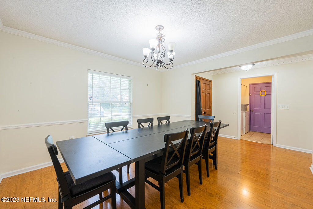 1585 CRABAPPLE COVE Court N