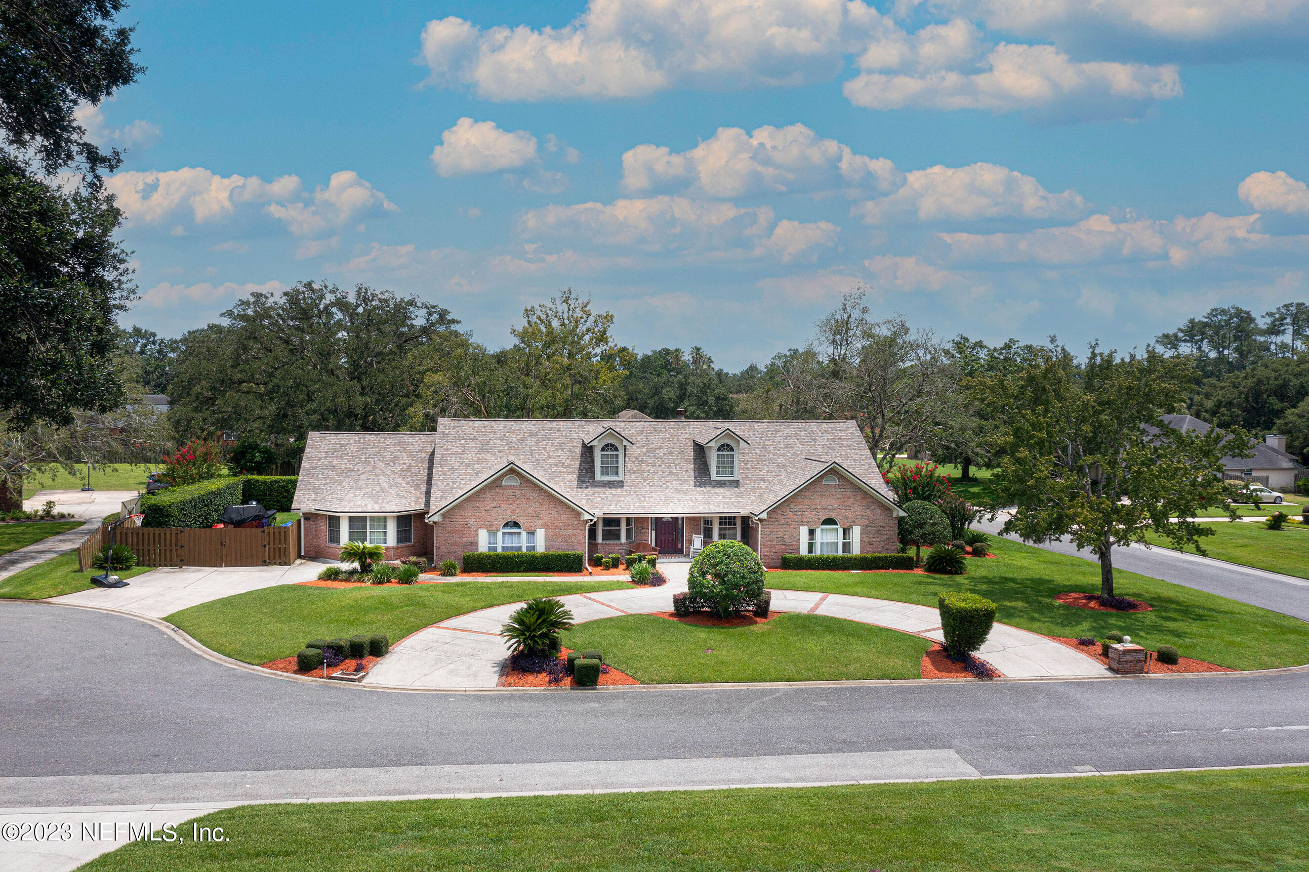 645 KILCHURN Drive