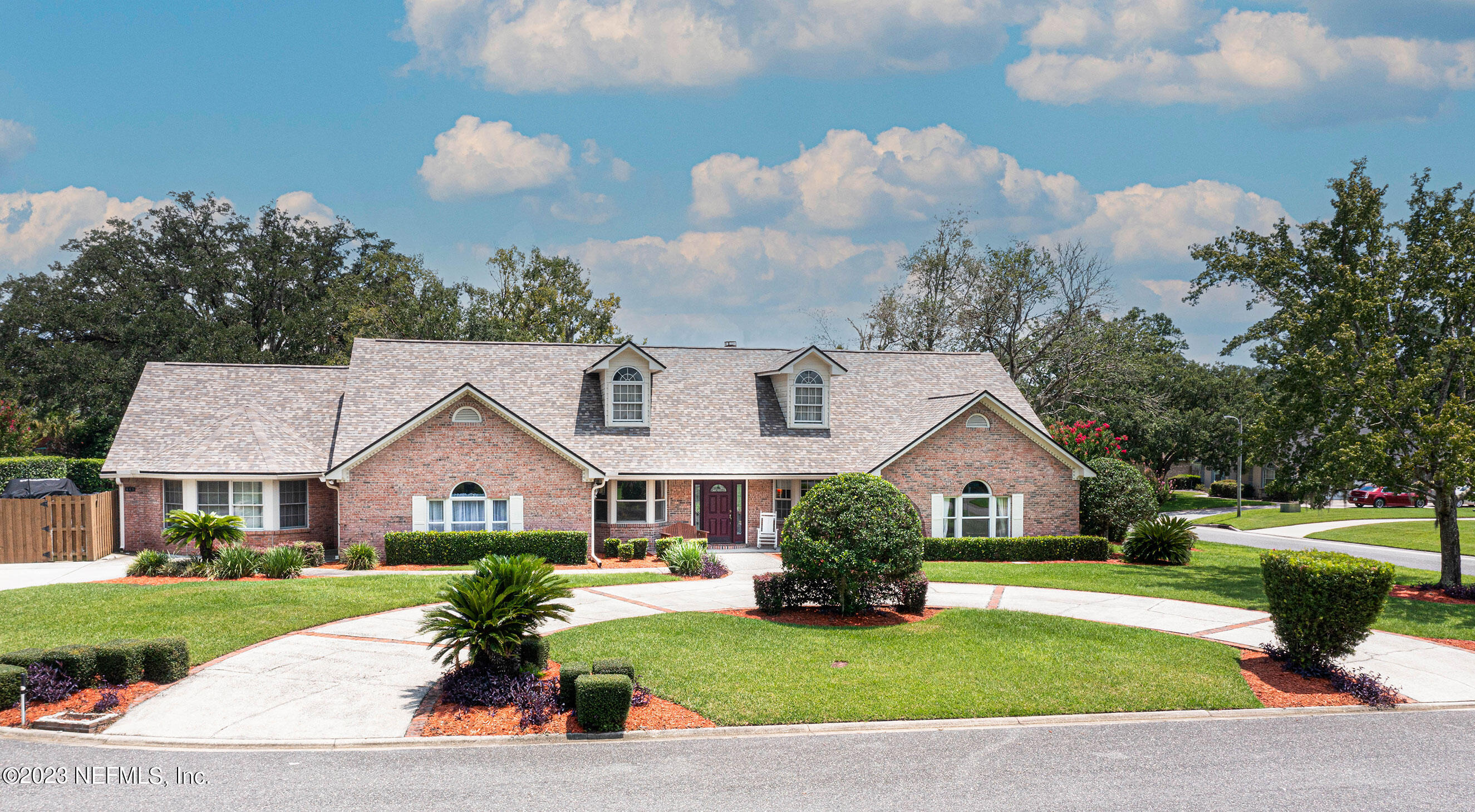 645 KILCHURN Drive