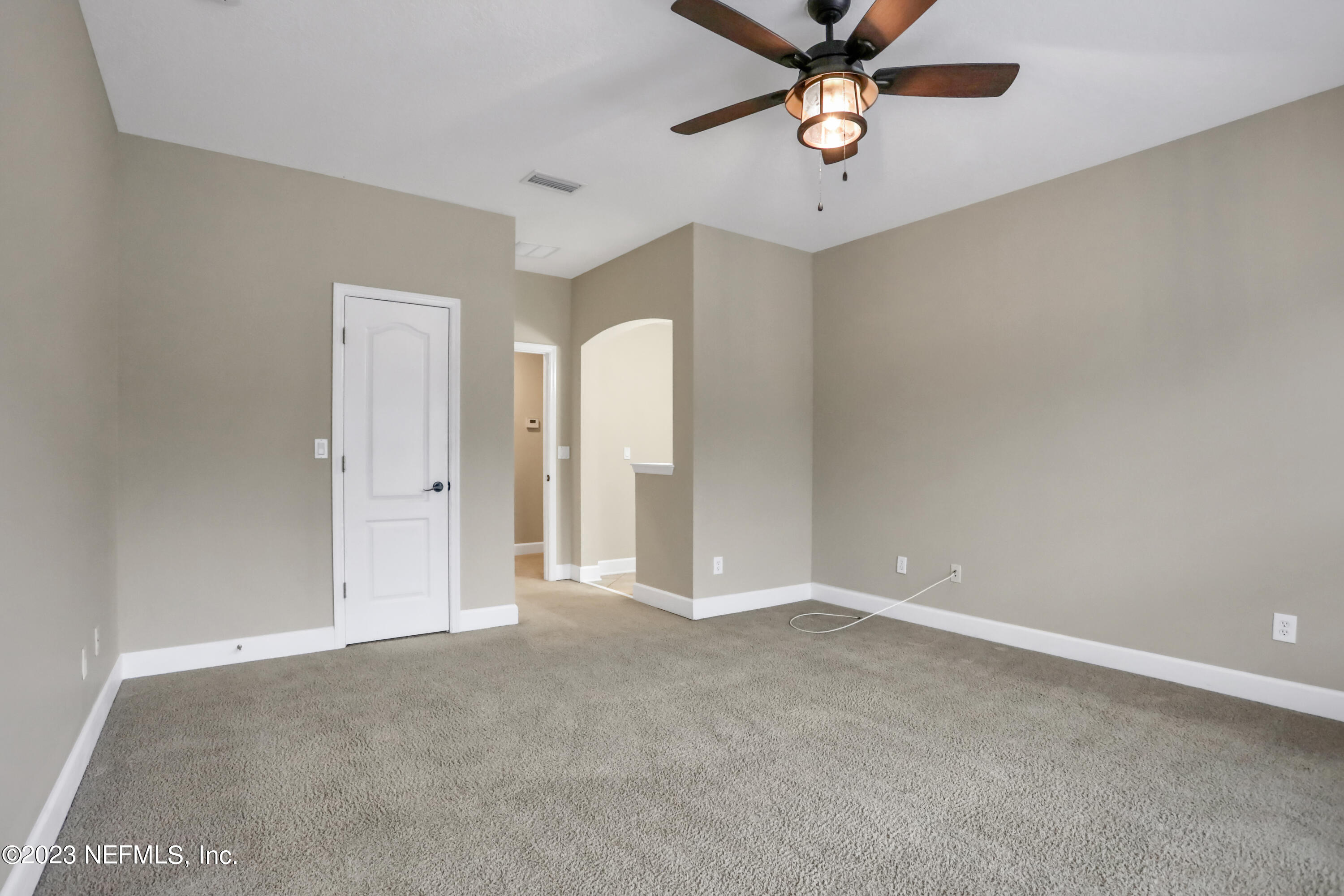 1885 FOREST GLEN Way