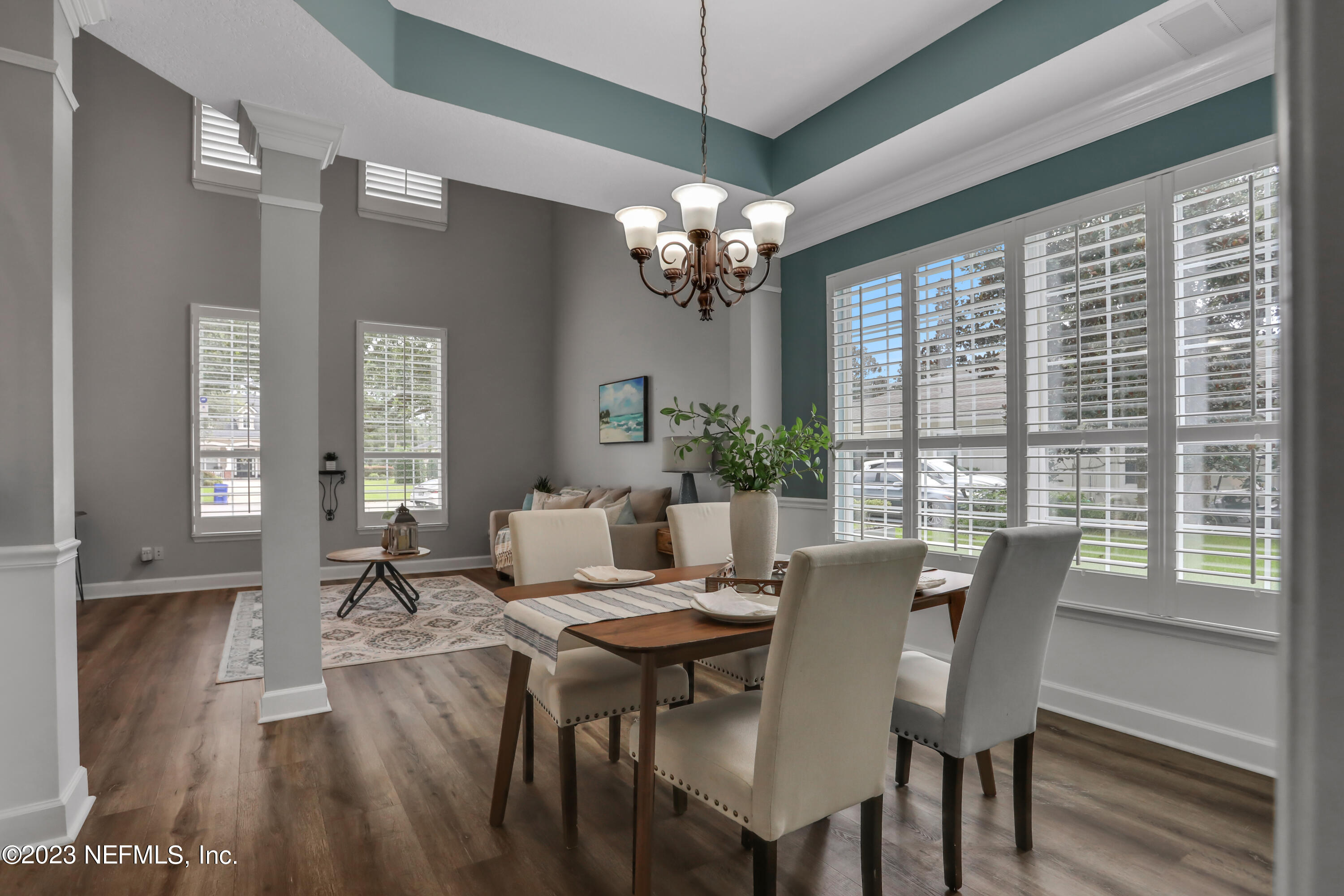 1885 FOREST GLEN Way