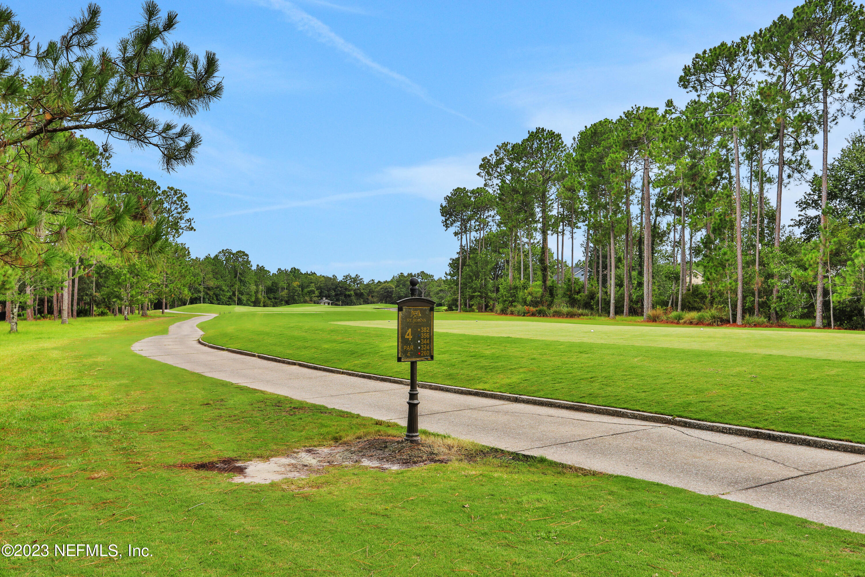 1885 FOREST GLEN Way