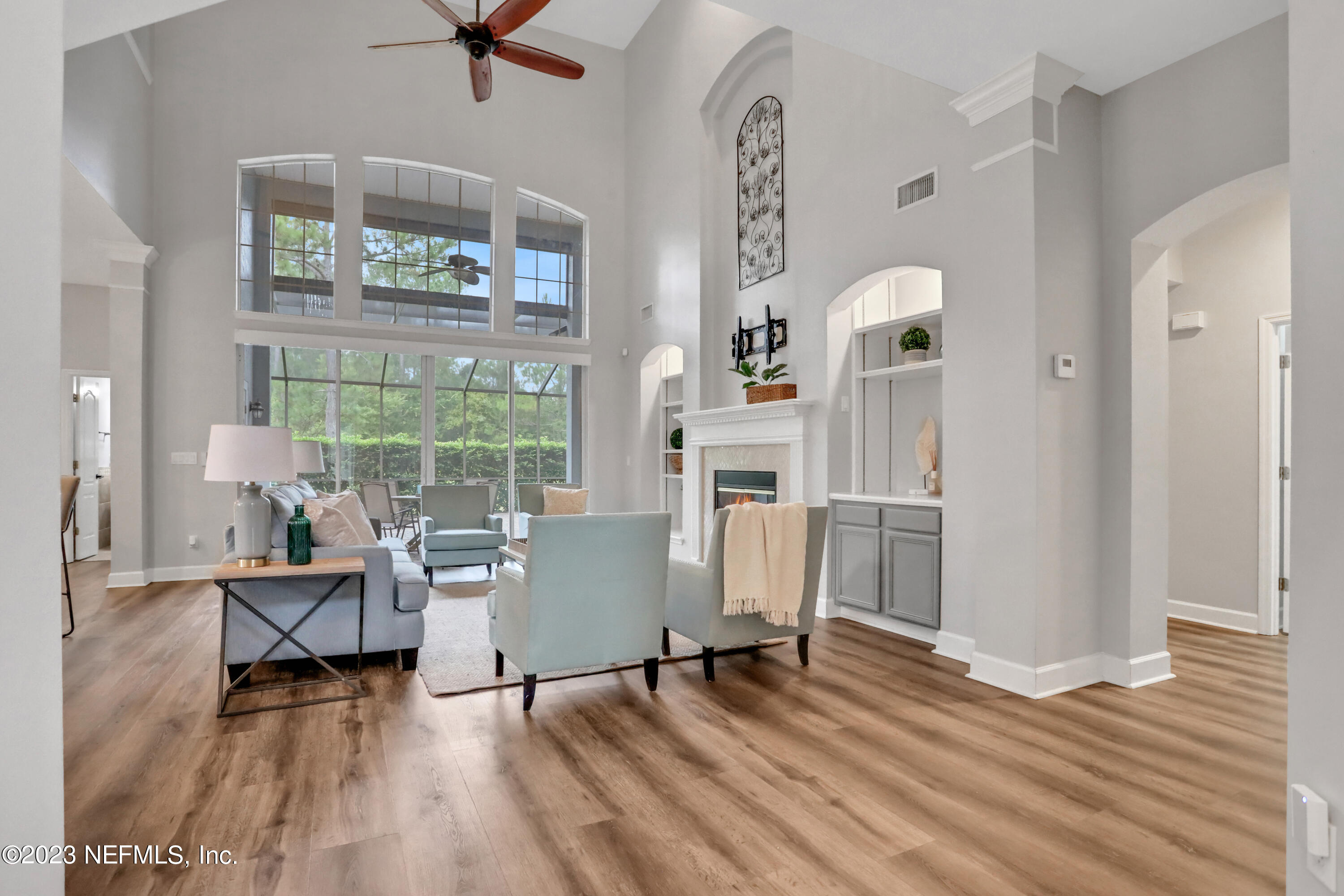 1885 FOREST GLEN Way