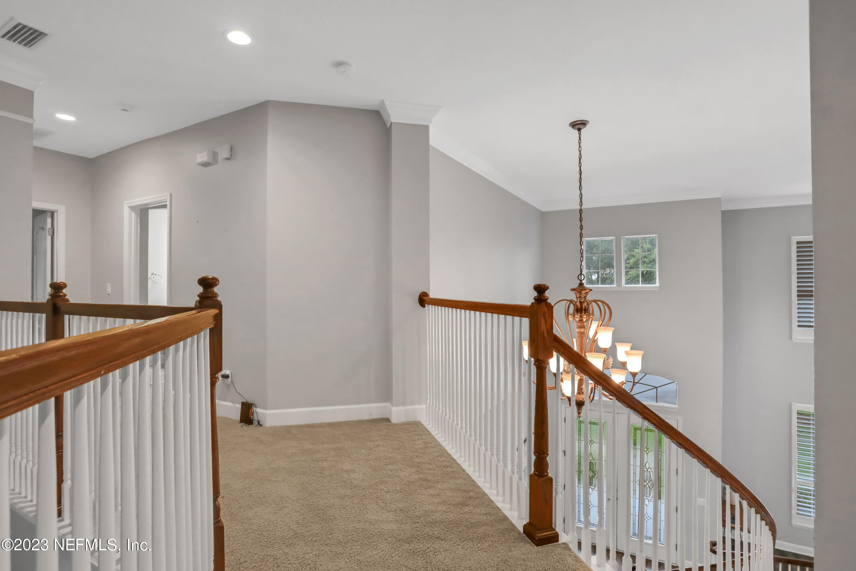 1885 FOREST GLEN Way