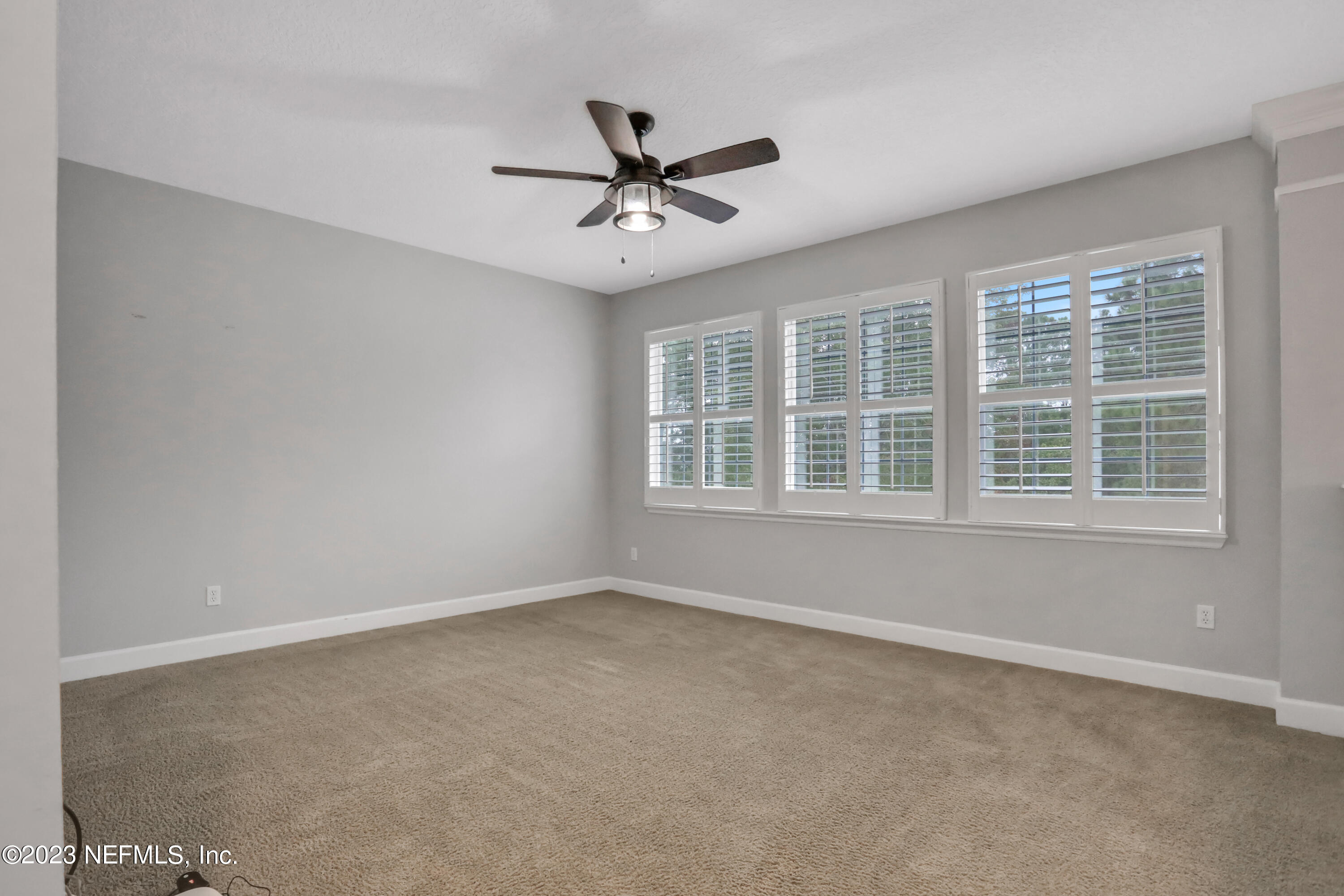 1885 FOREST GLEN Way