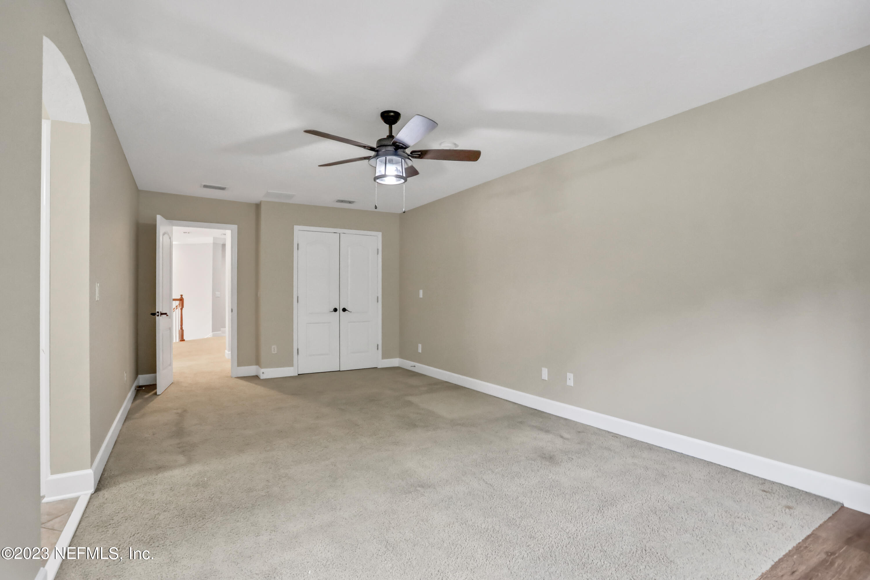 1885 FOREST GLEN Way