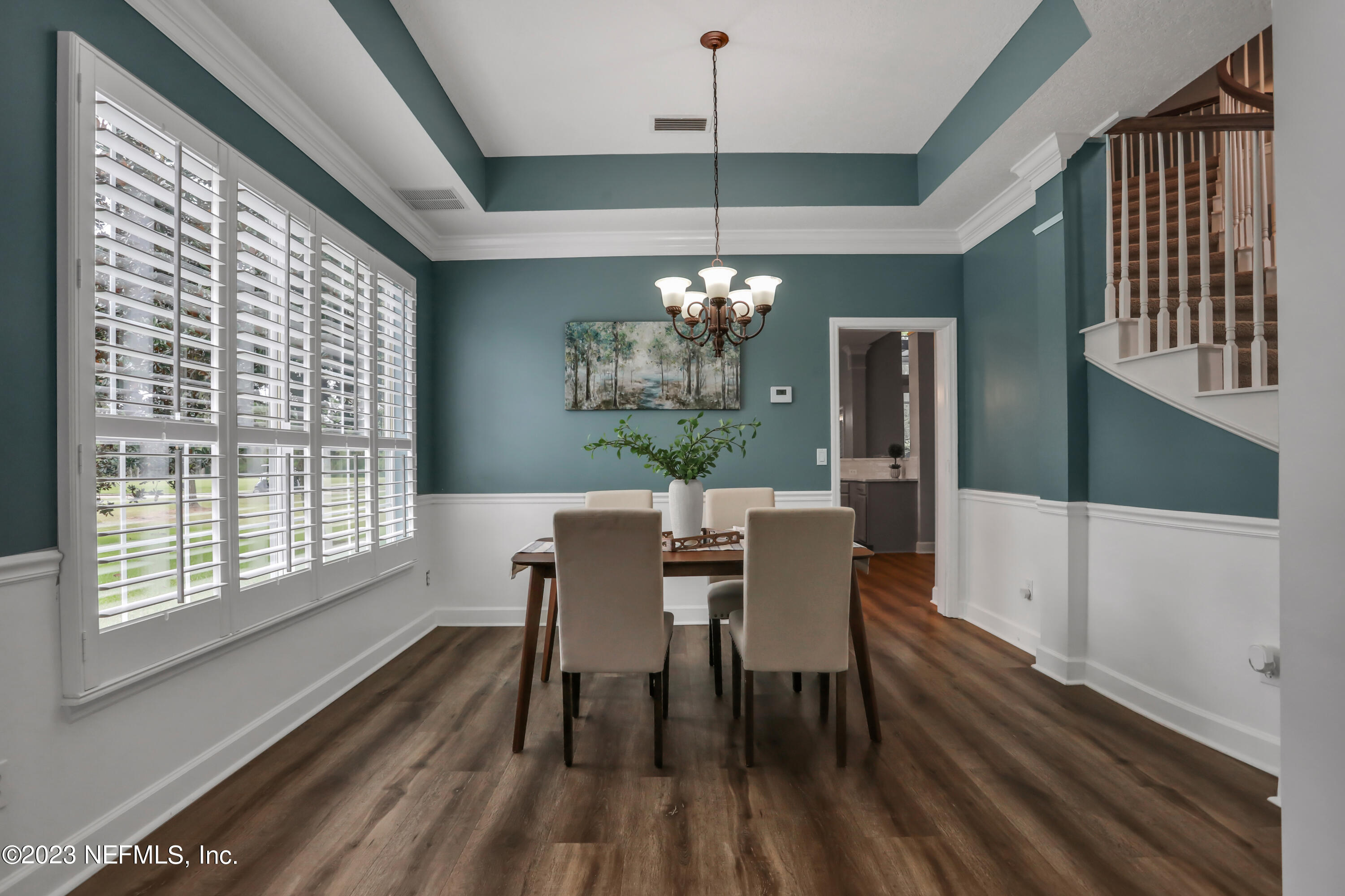 1885 FOREST GLEN Way