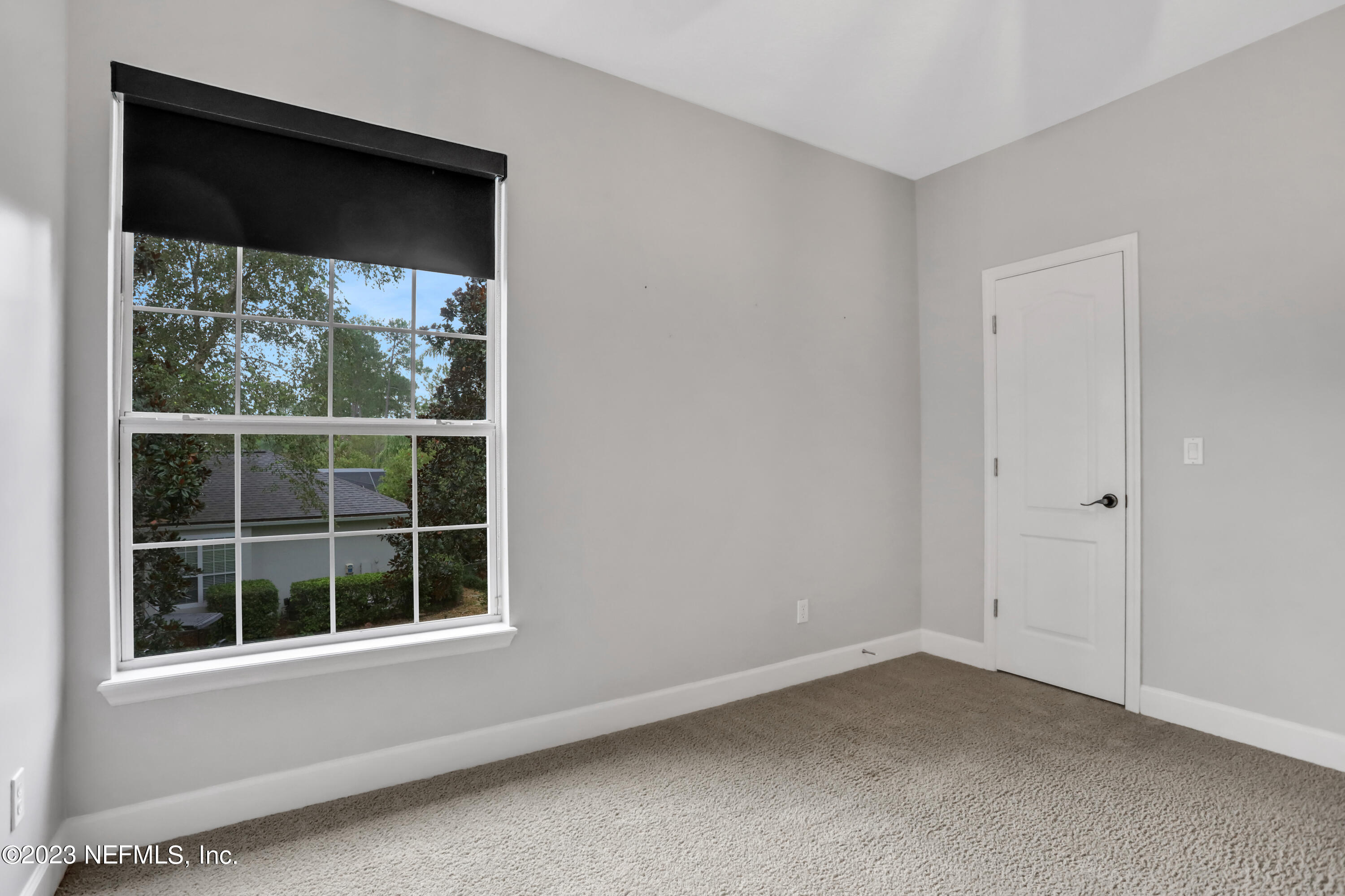 1885 FOREST GLEN Way