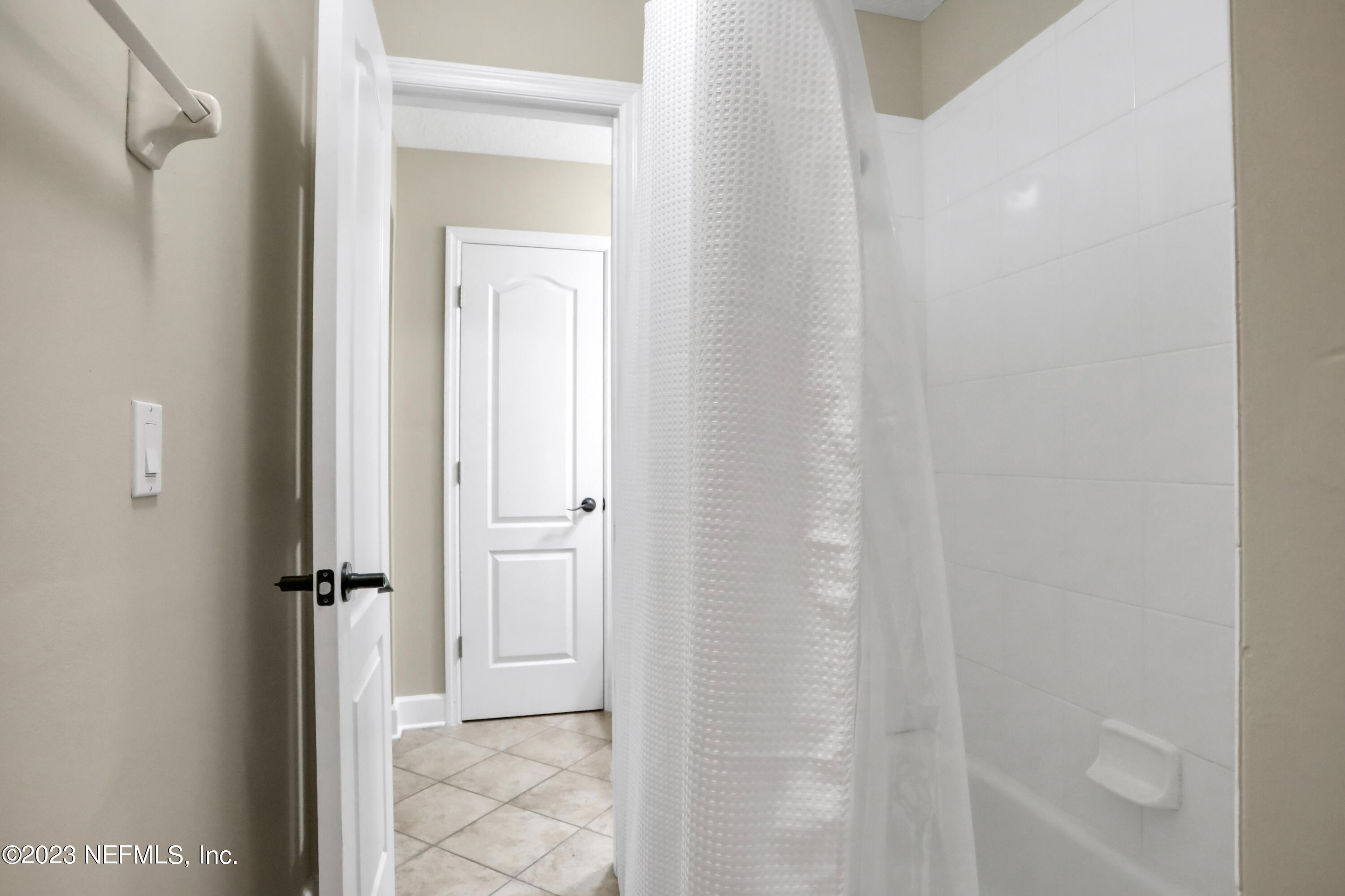 1885 FOREST GLEN Way