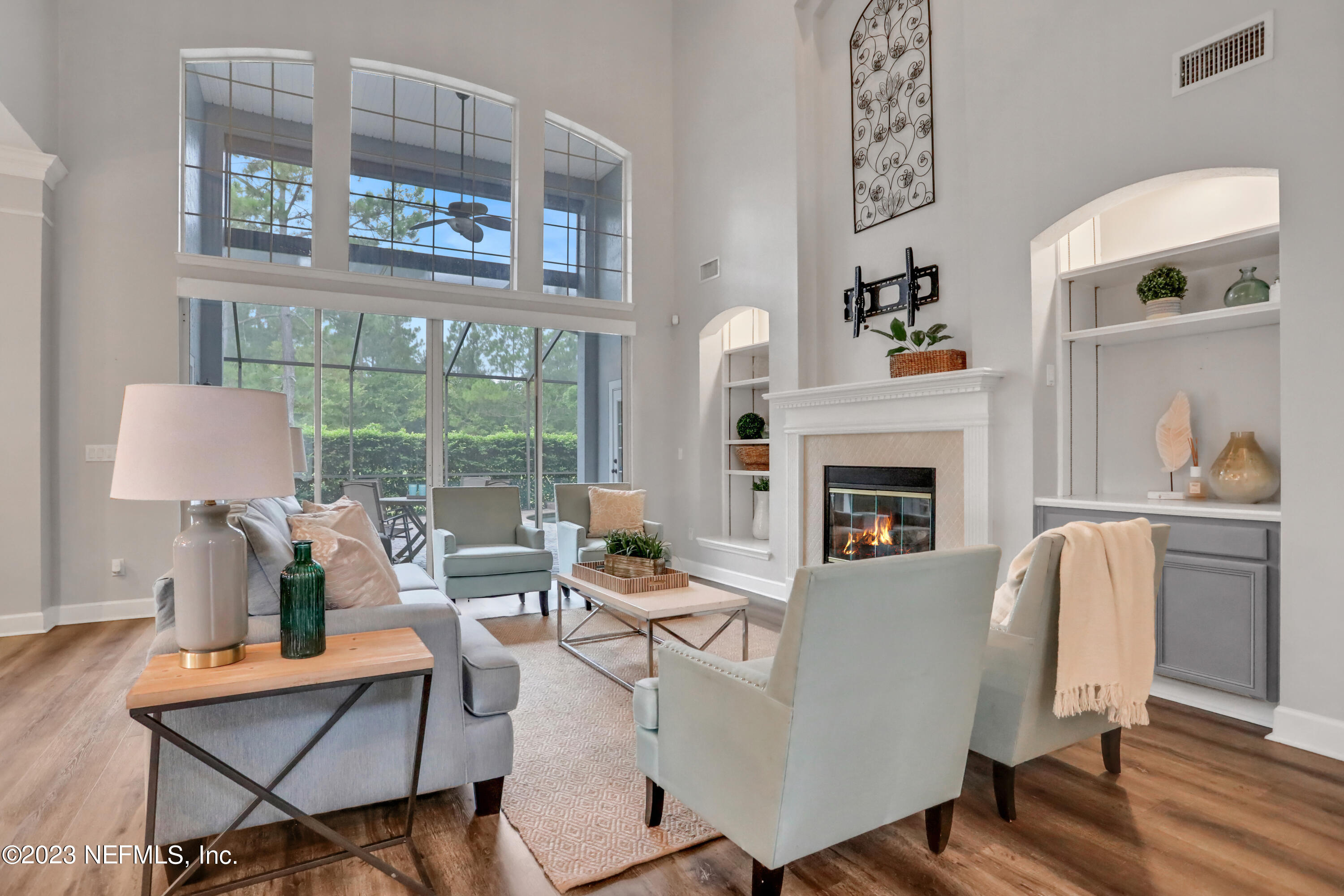 1885 FOREST GLEN Way