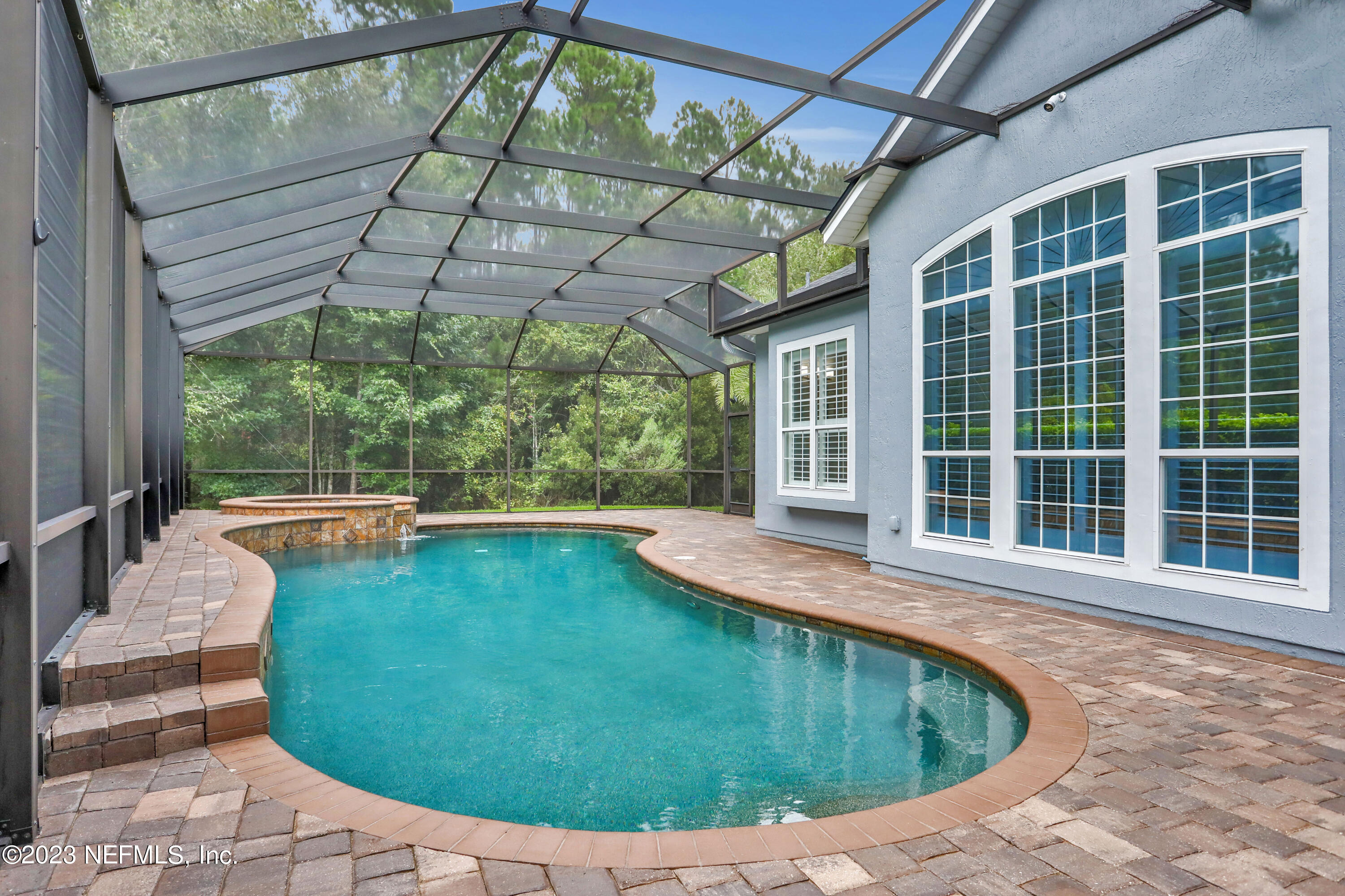 1885 FOREST GLEN Way