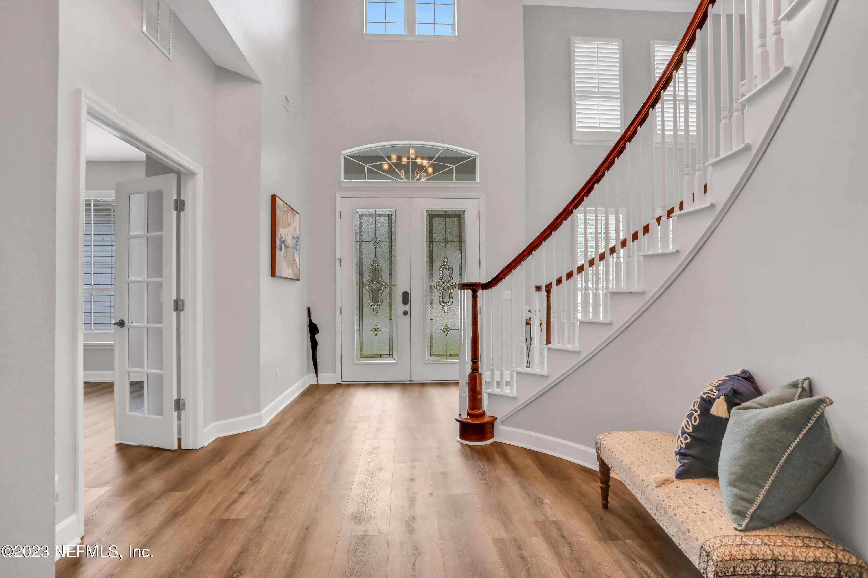 1885 FOREST GLEN Way