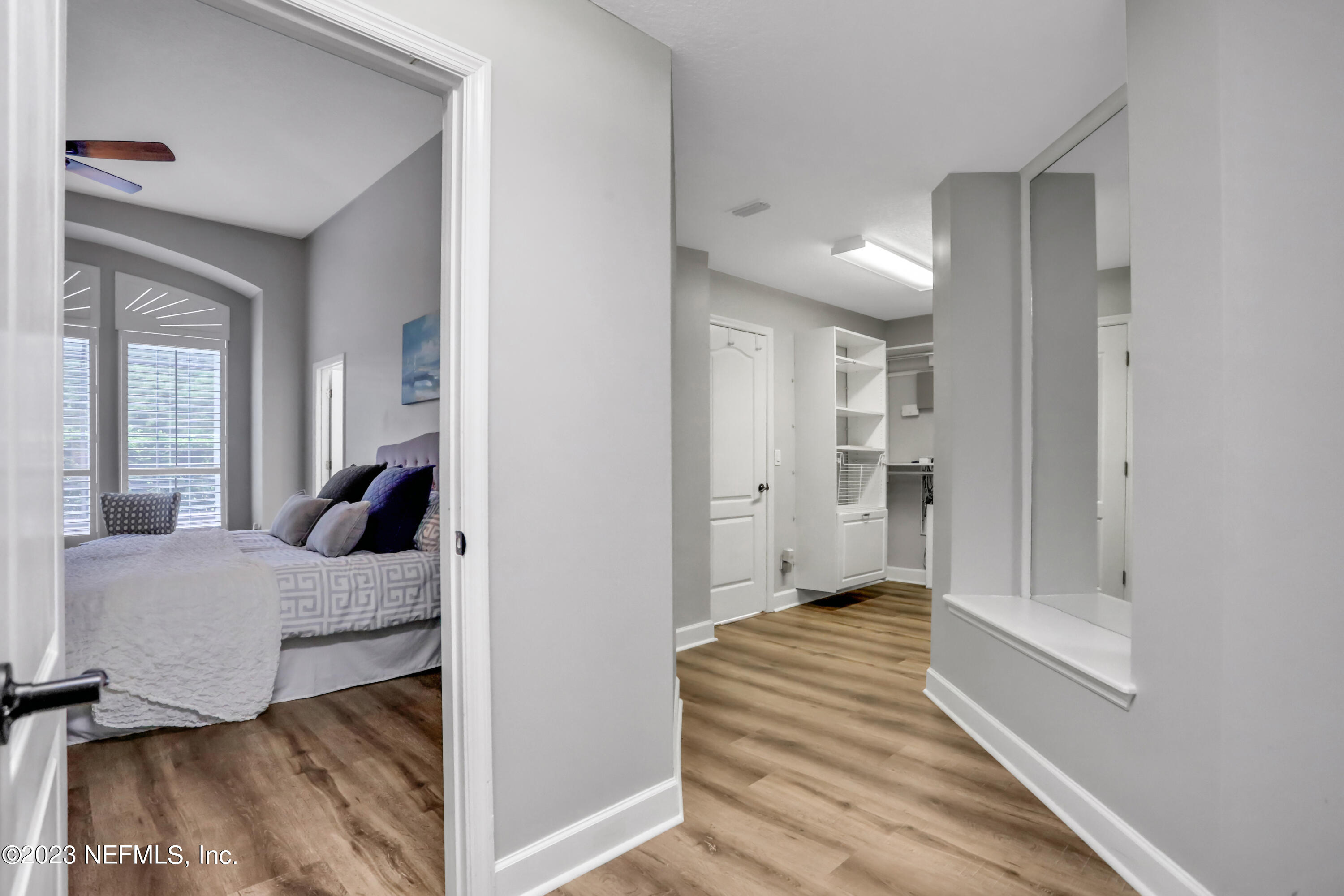 1885 FOREST GLEN Way