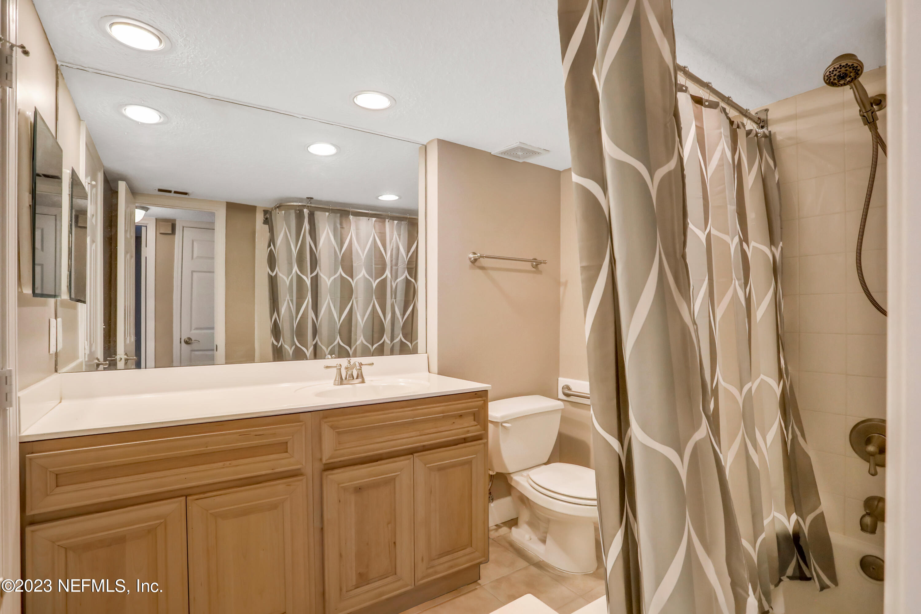 3434 BLANDING Boulevard, 228