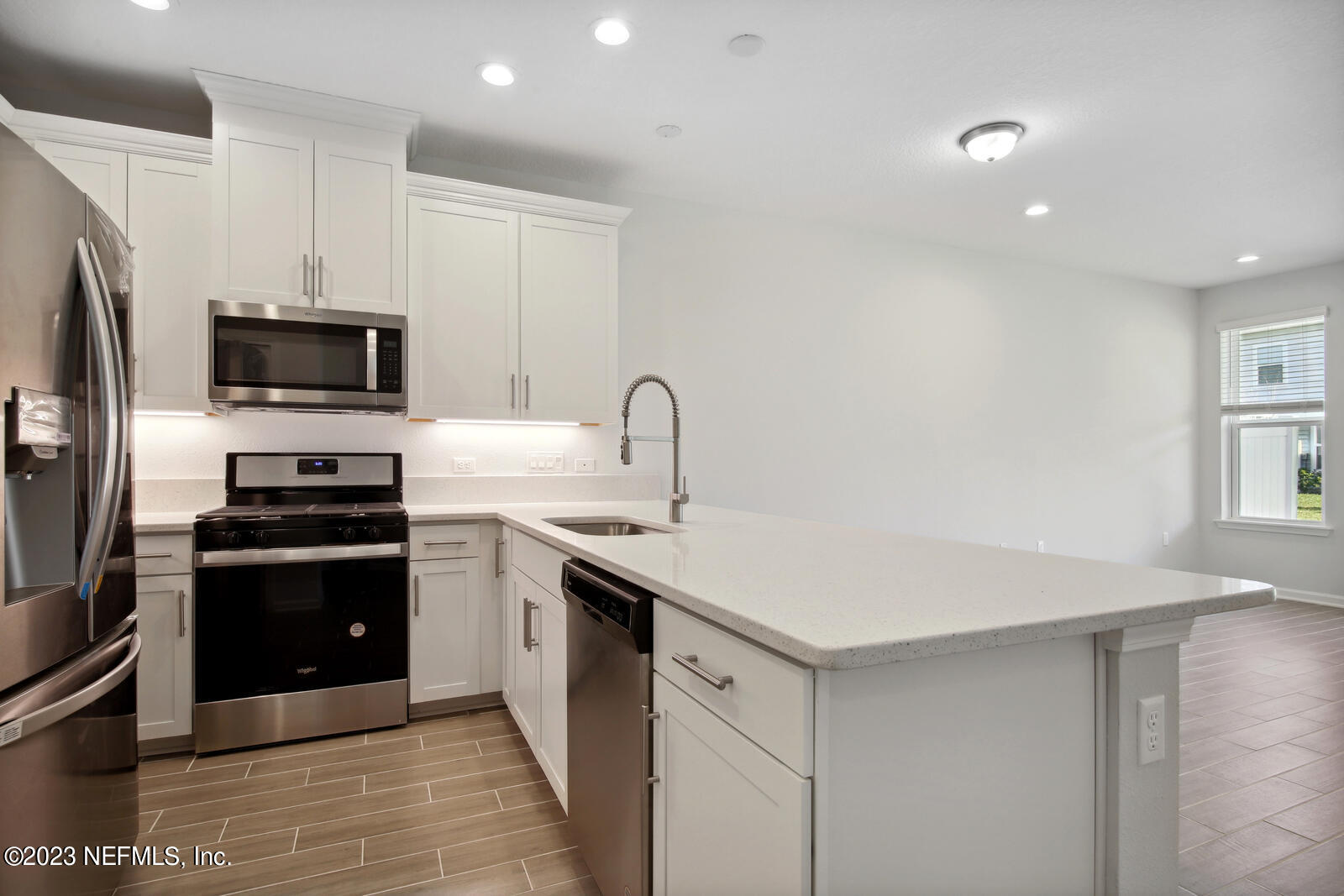 103 PINEBURY Lane