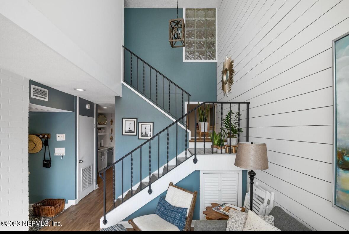 901 OCEAN Boulevard, 13