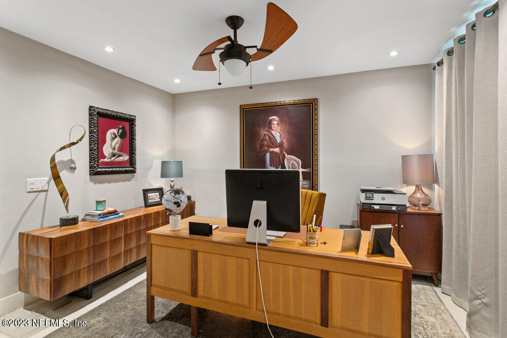 1701 THE GREENS Way, 1511