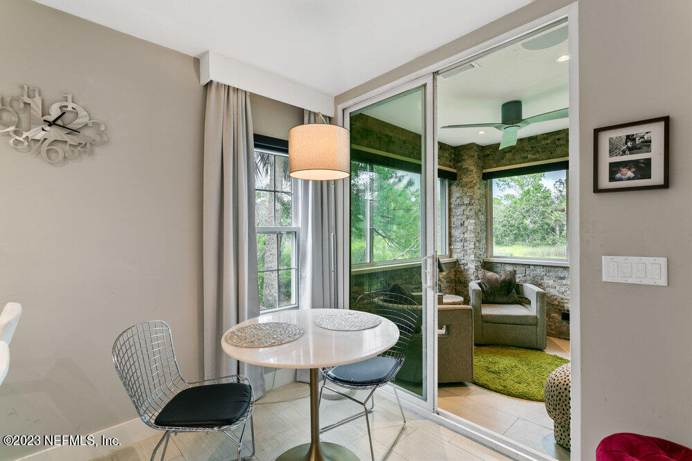 1701 THE GREENS Way, 1511