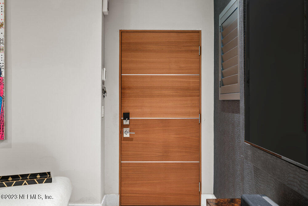 1701 THE GREENS Way, 1511