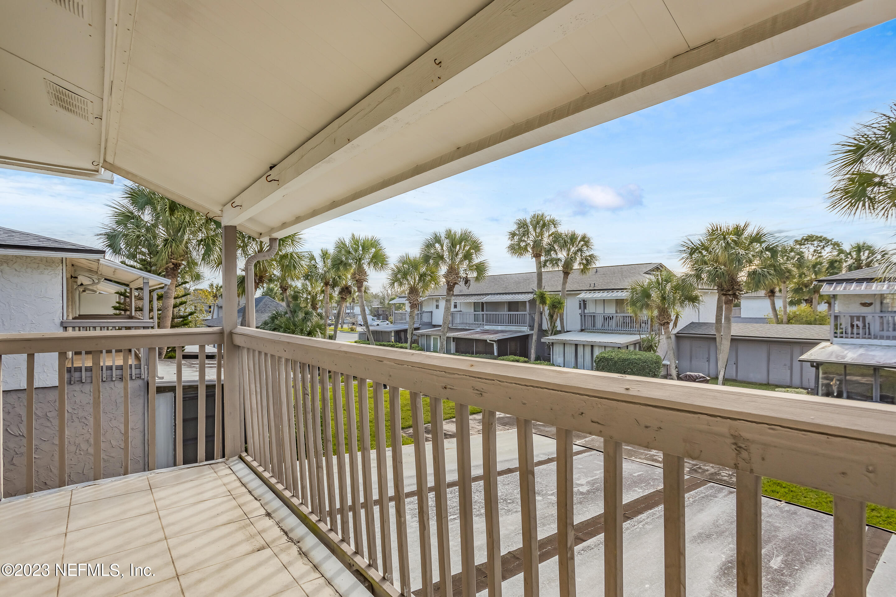 695 A1A N, 85