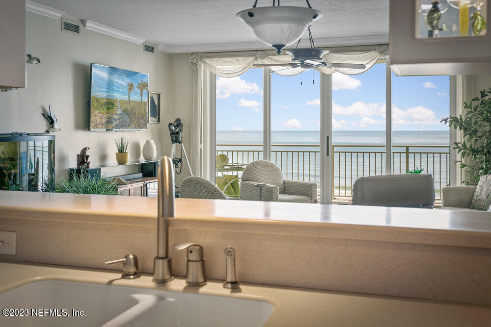 1415 1ST Street N, 503