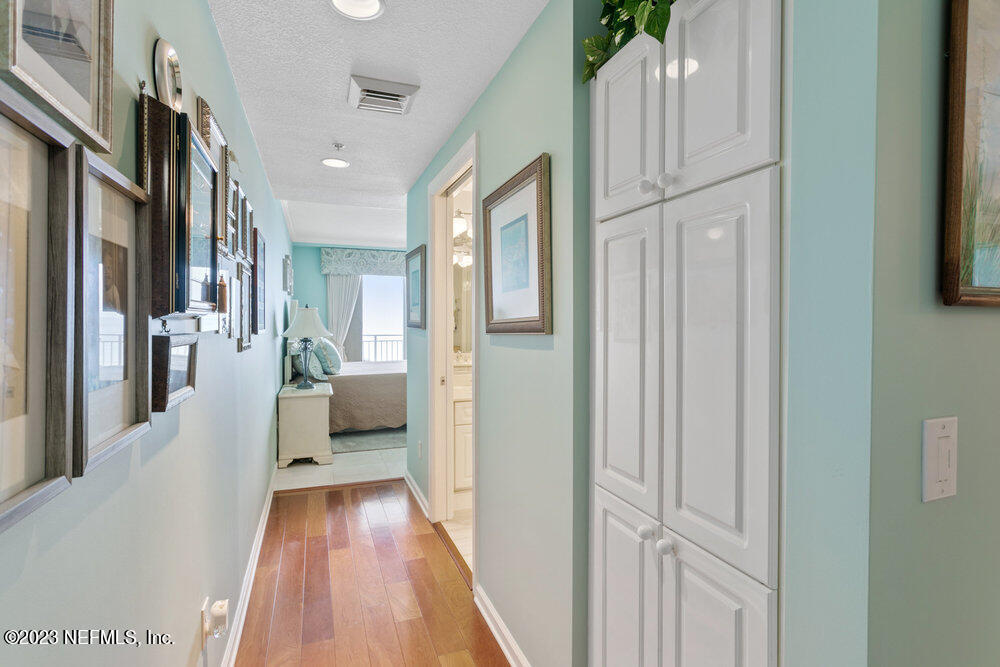 1415 1ST Street N, 503