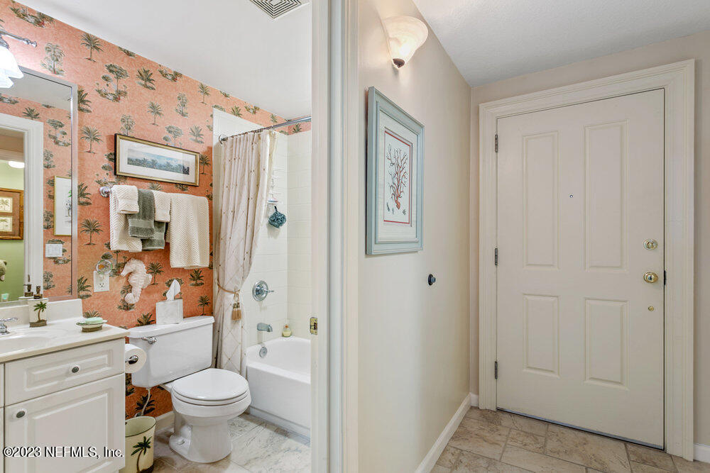 1415 1ST Street N, 503