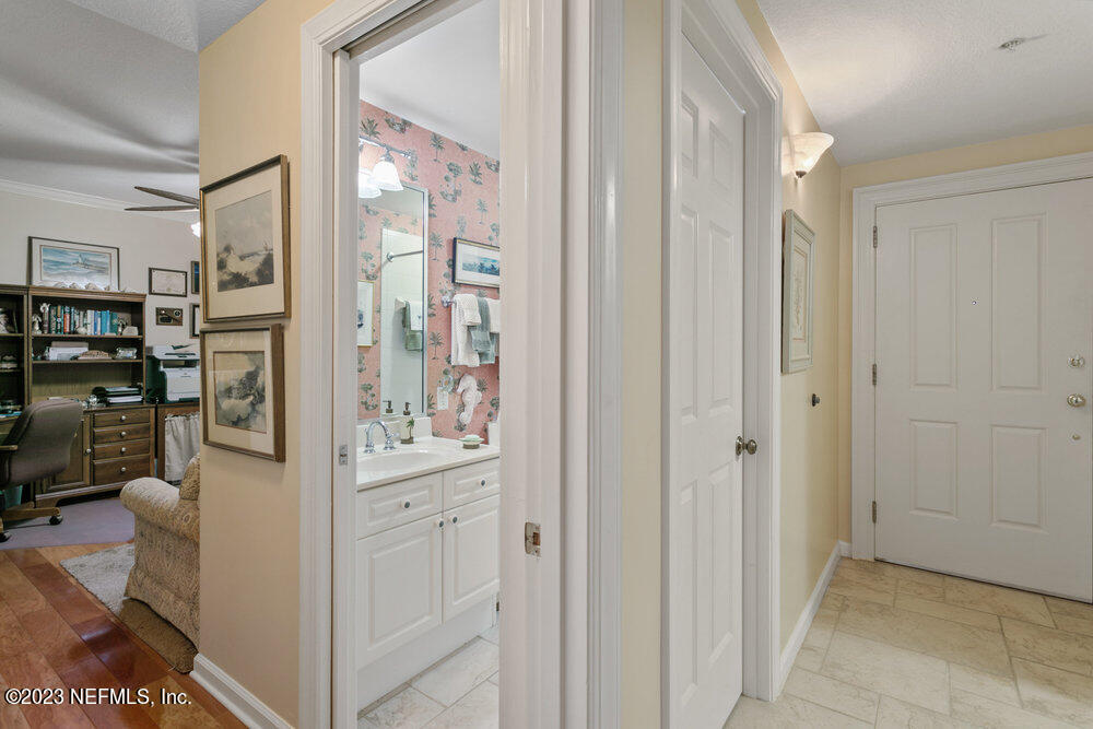 1415 1ST Street N, 503