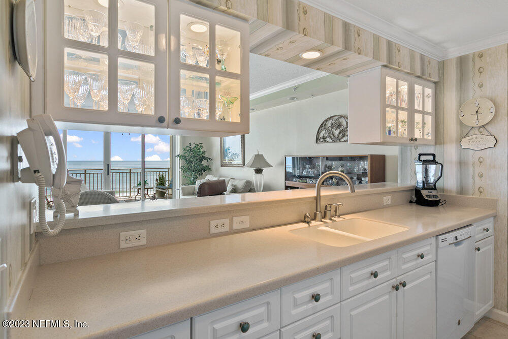 1415 1ST Street N, 503