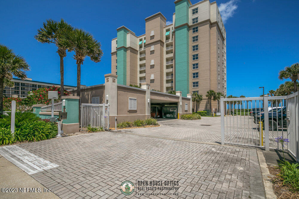 1415 1ST Street N, 503