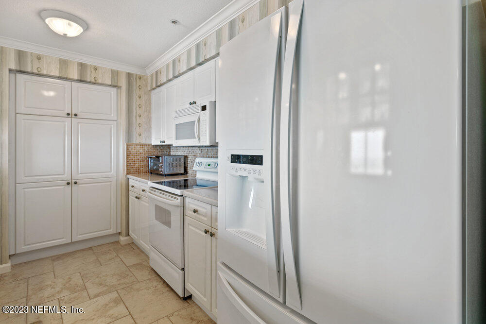 1415 1ST Street N, 503