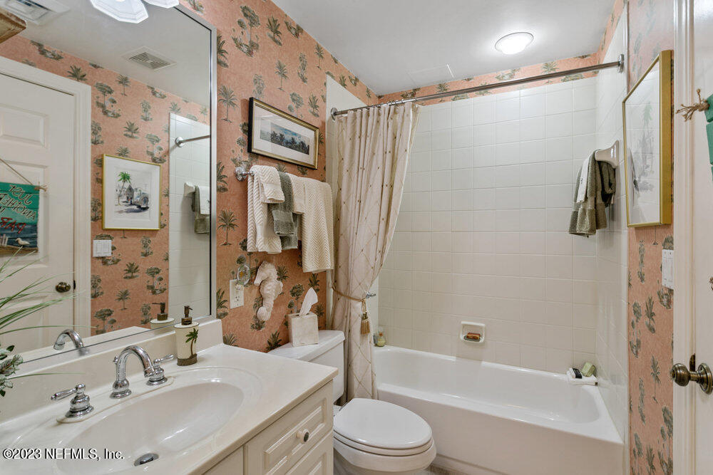 1415 1ST Street N, 503