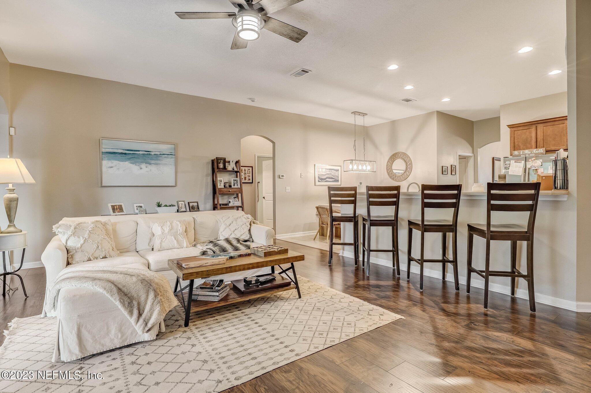 533 ARBORWOOD Drive