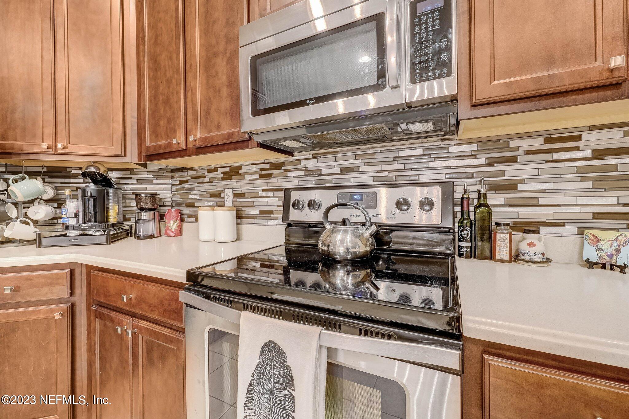 533 ARBORWOOD Drive