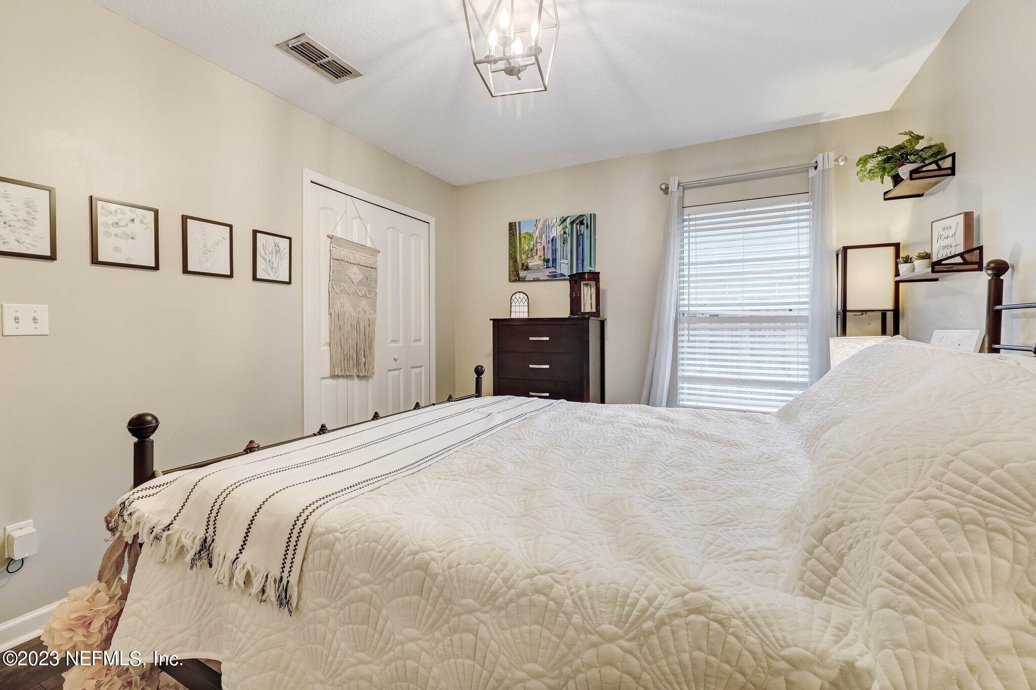 533 ARBORWOOD Drive