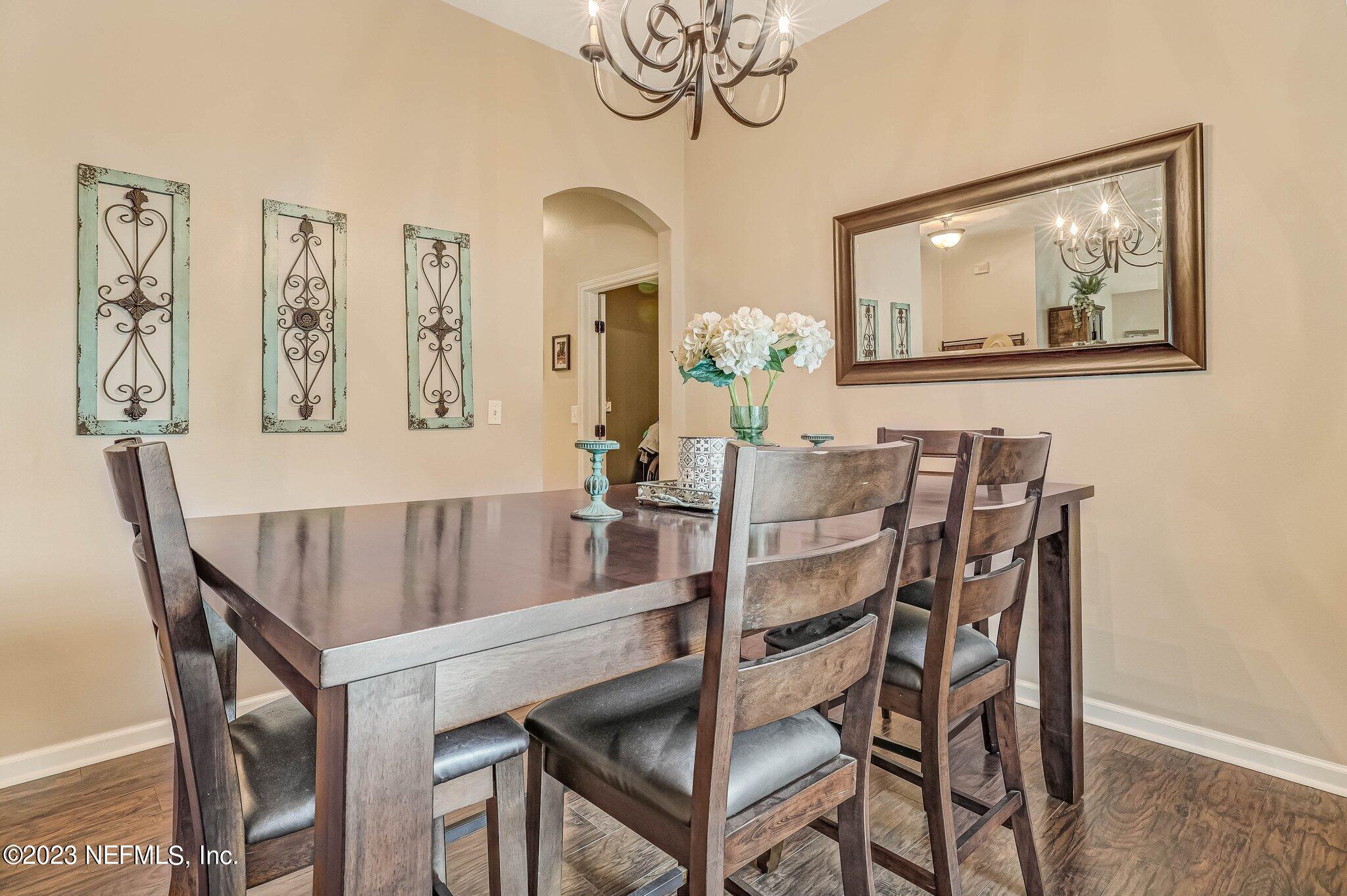 533 ARBORWOOD Drive