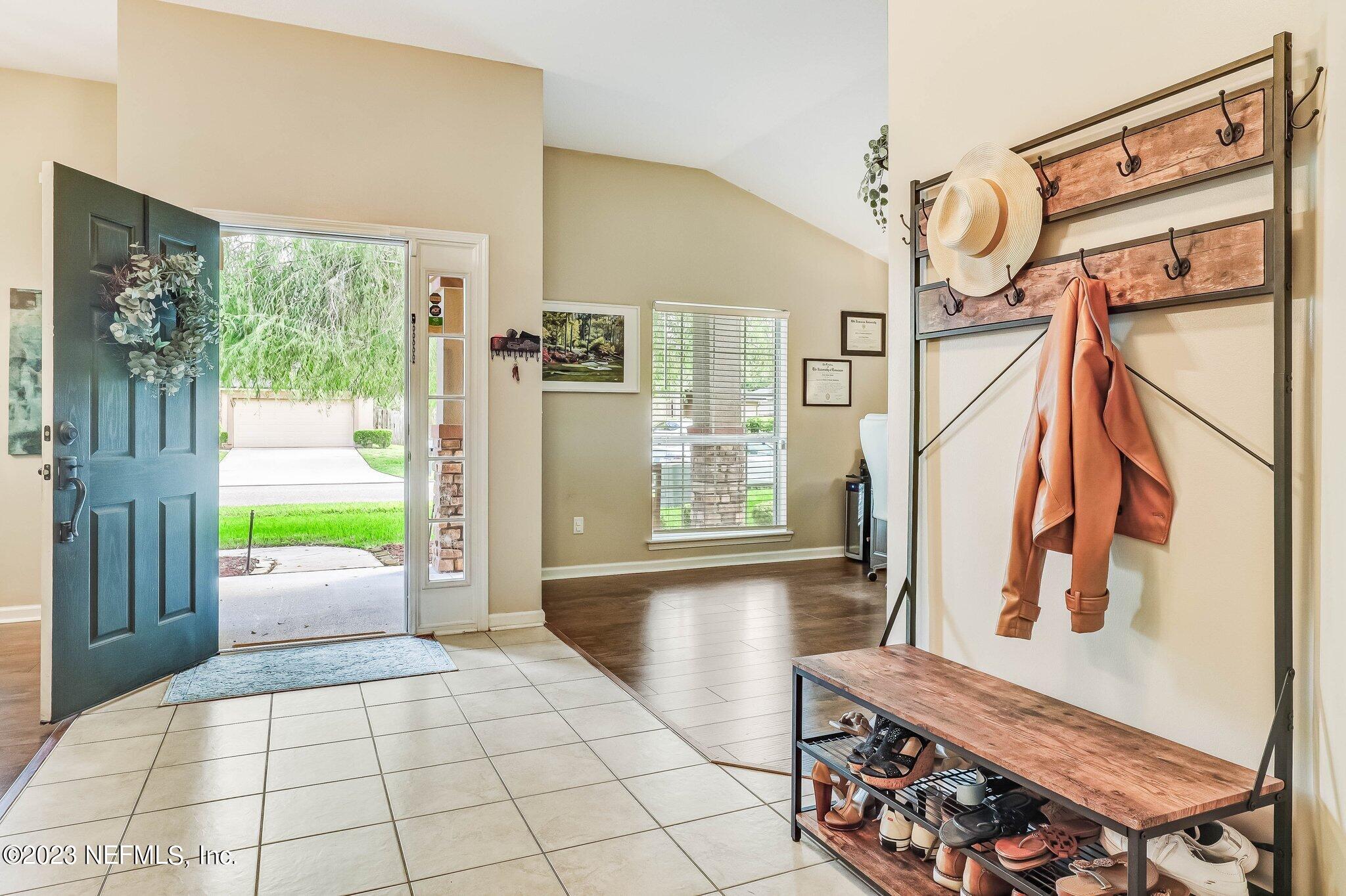 533 ARBORWOOD Drive