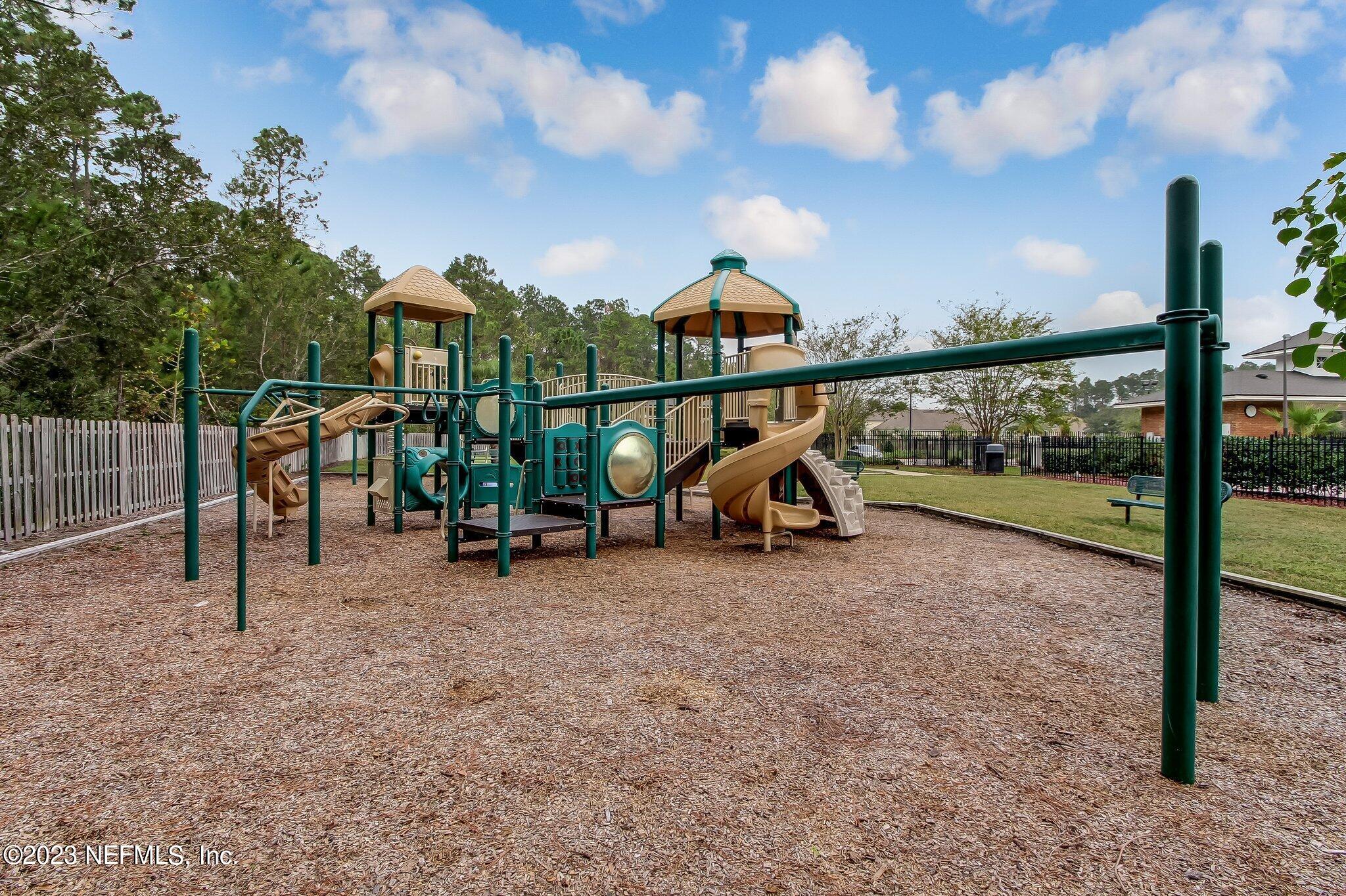 533 ARBORWOOD Drive