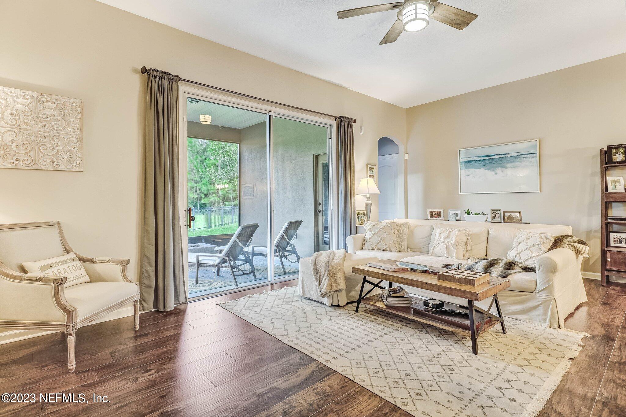 533 ARBORWOOD Drive