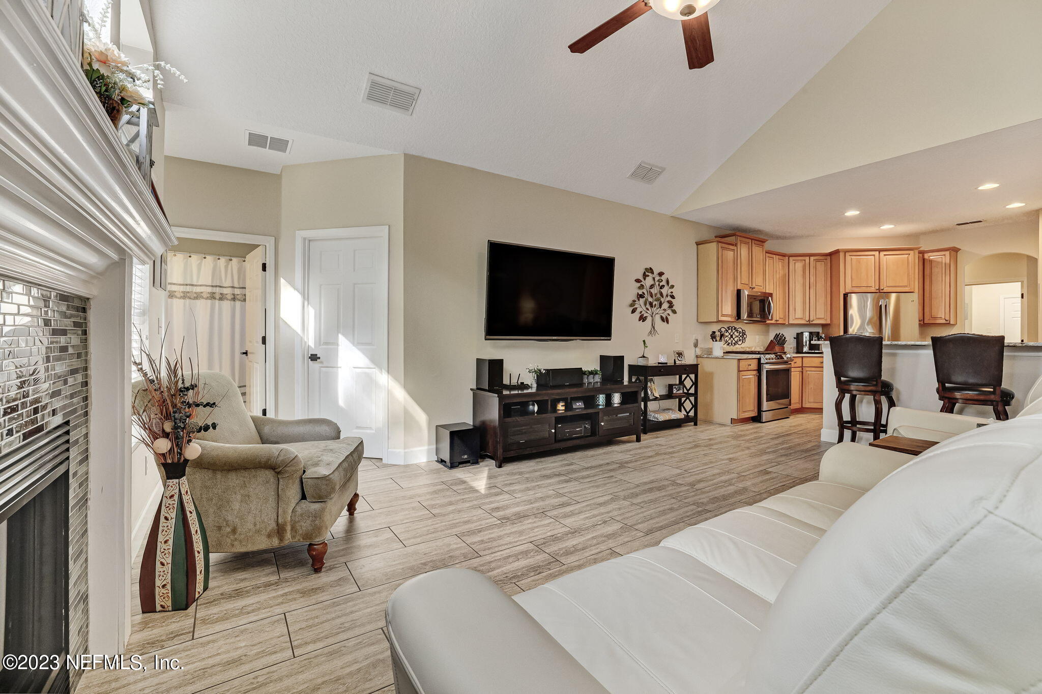 3849 PADDINGTON Place