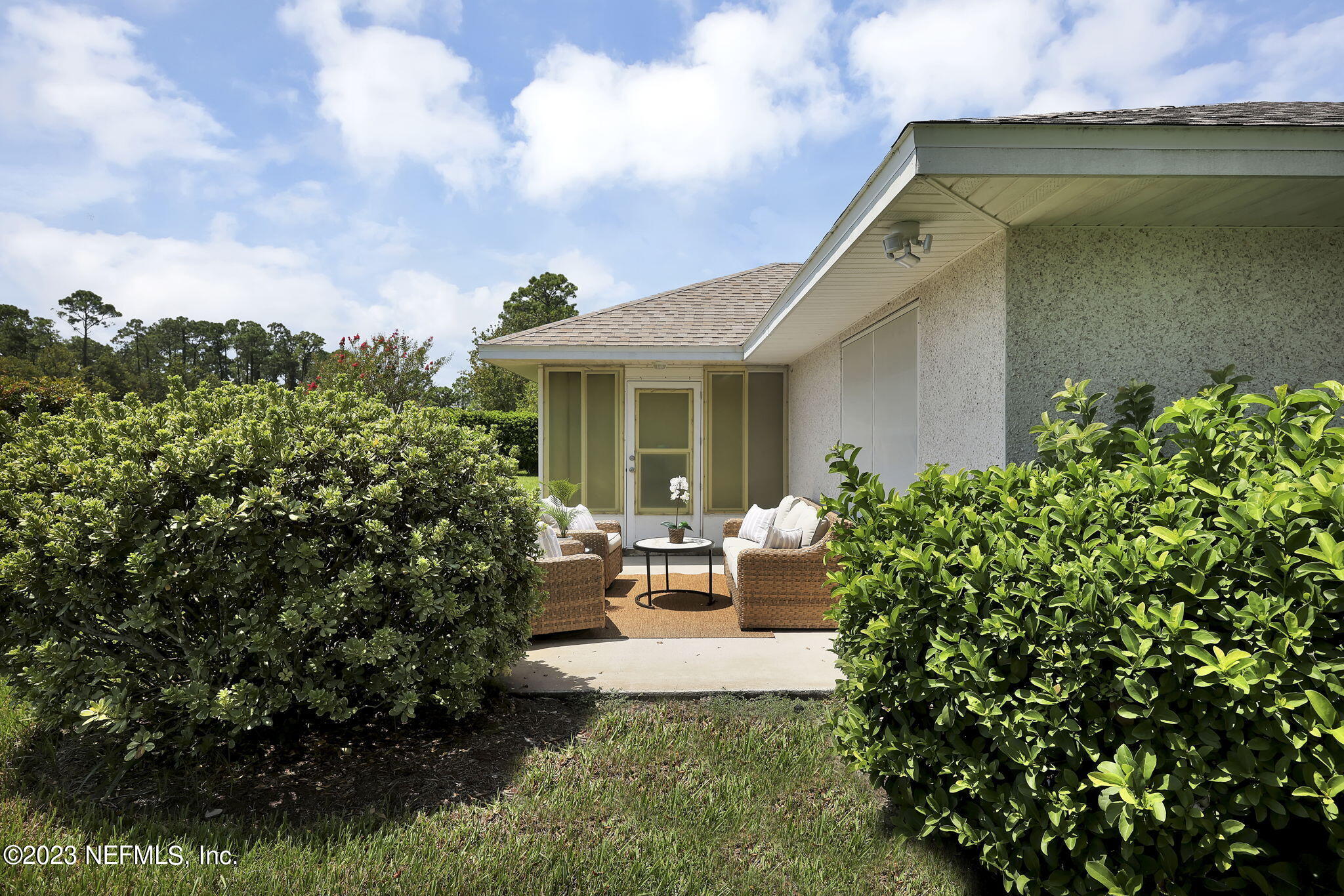 335 GRACIELA Circle