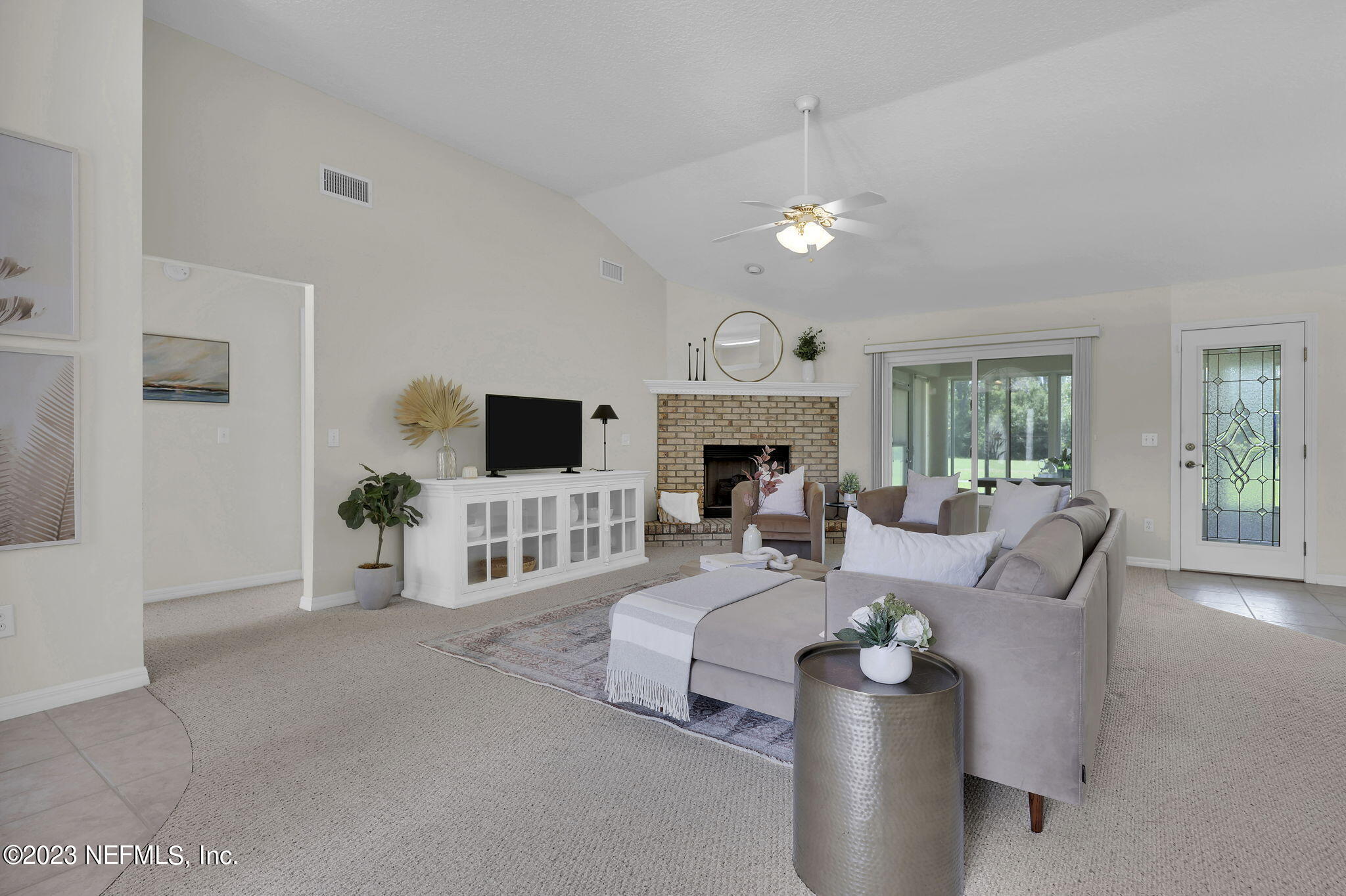 335 GRACIELA Circle