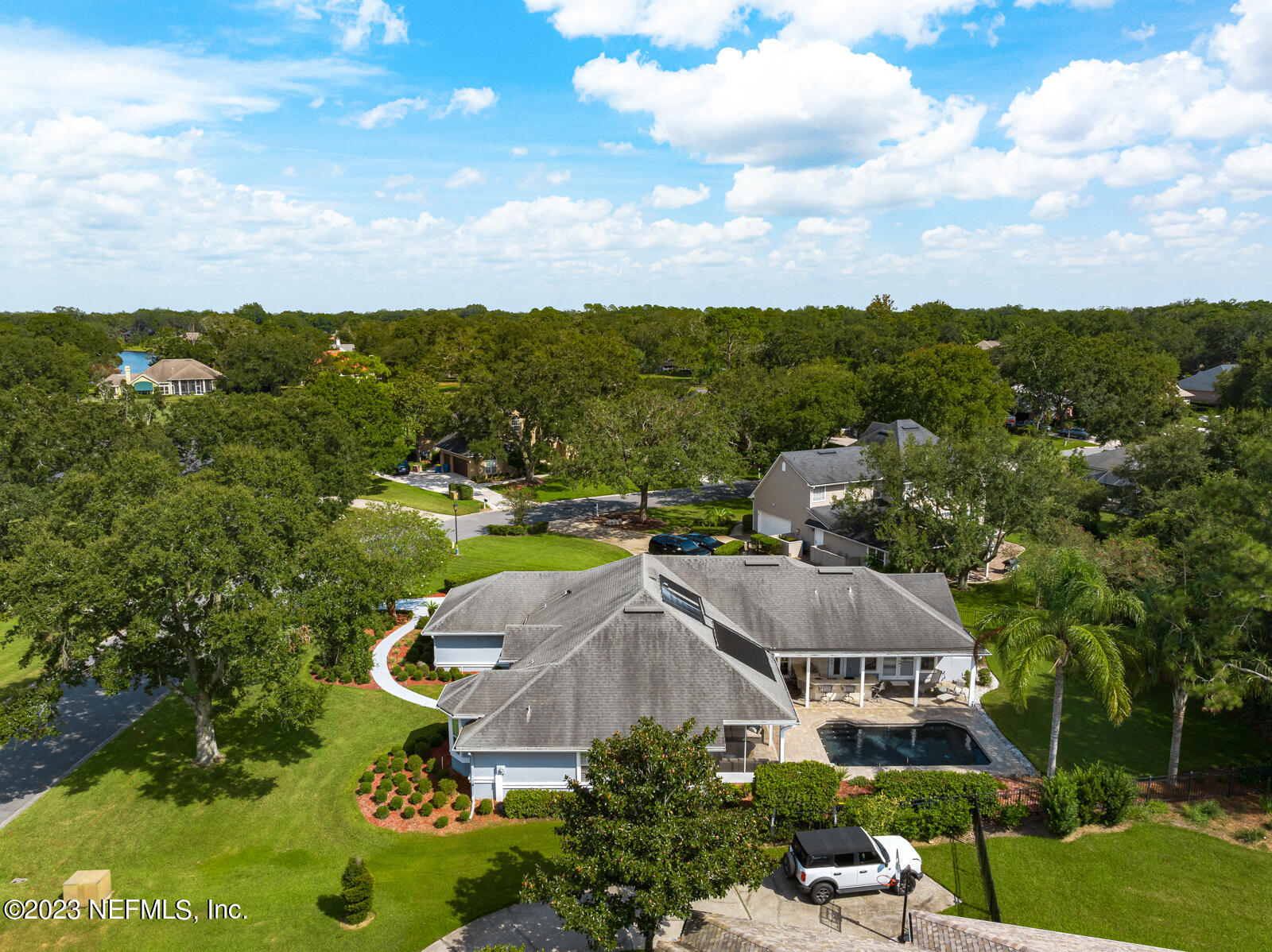 704 SANDRINGHAM Drive