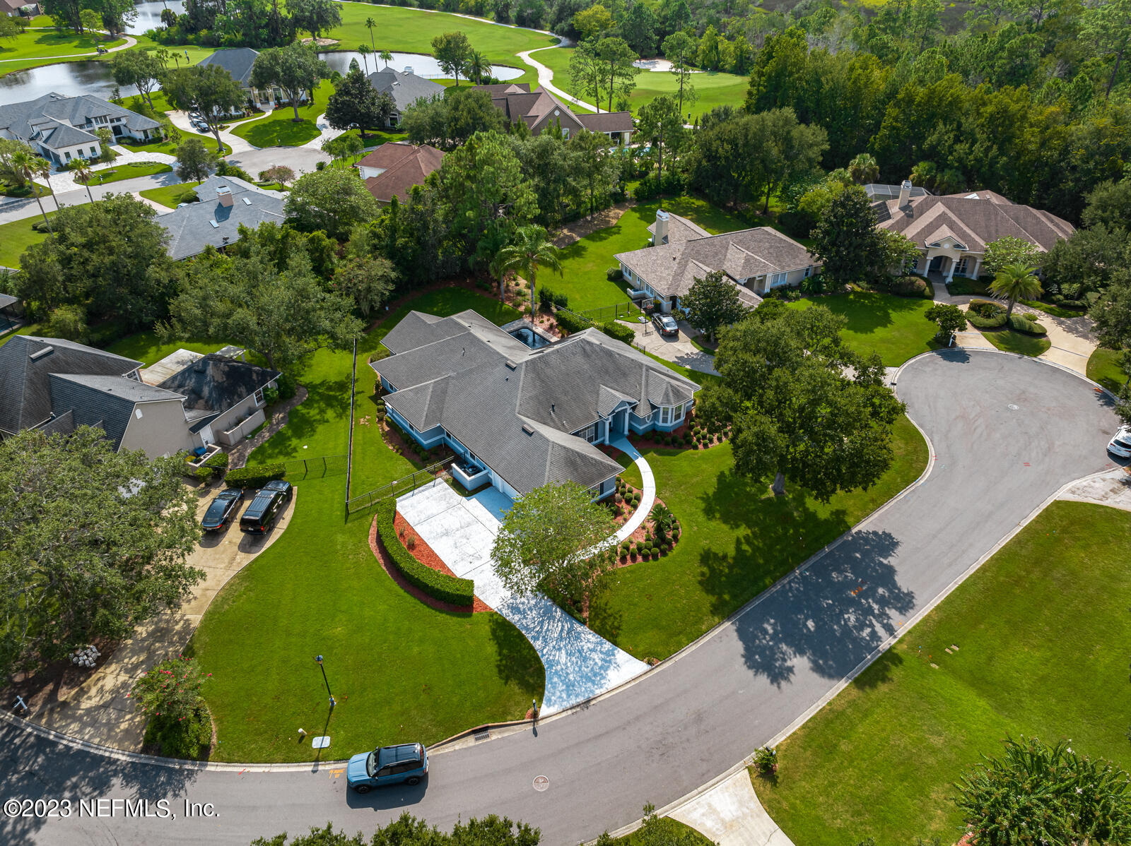 704 SANDRINGHAM Drive