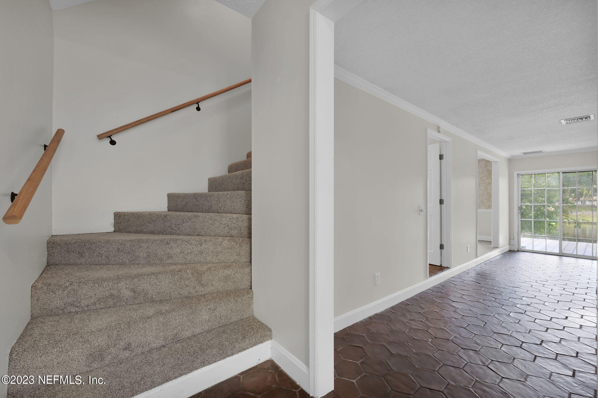 228 JESSIE LEE Court