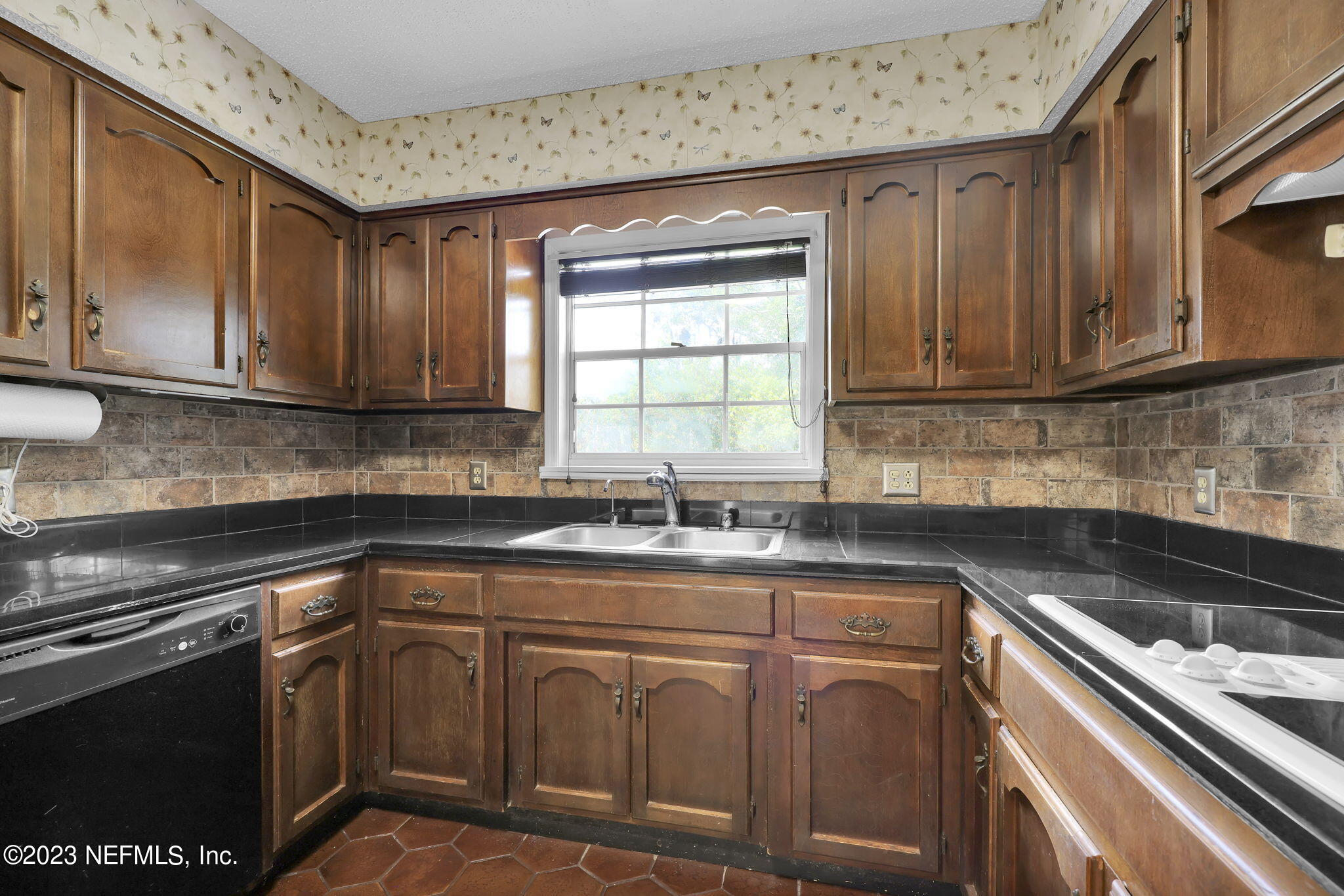 228 JESSIE LEE Court